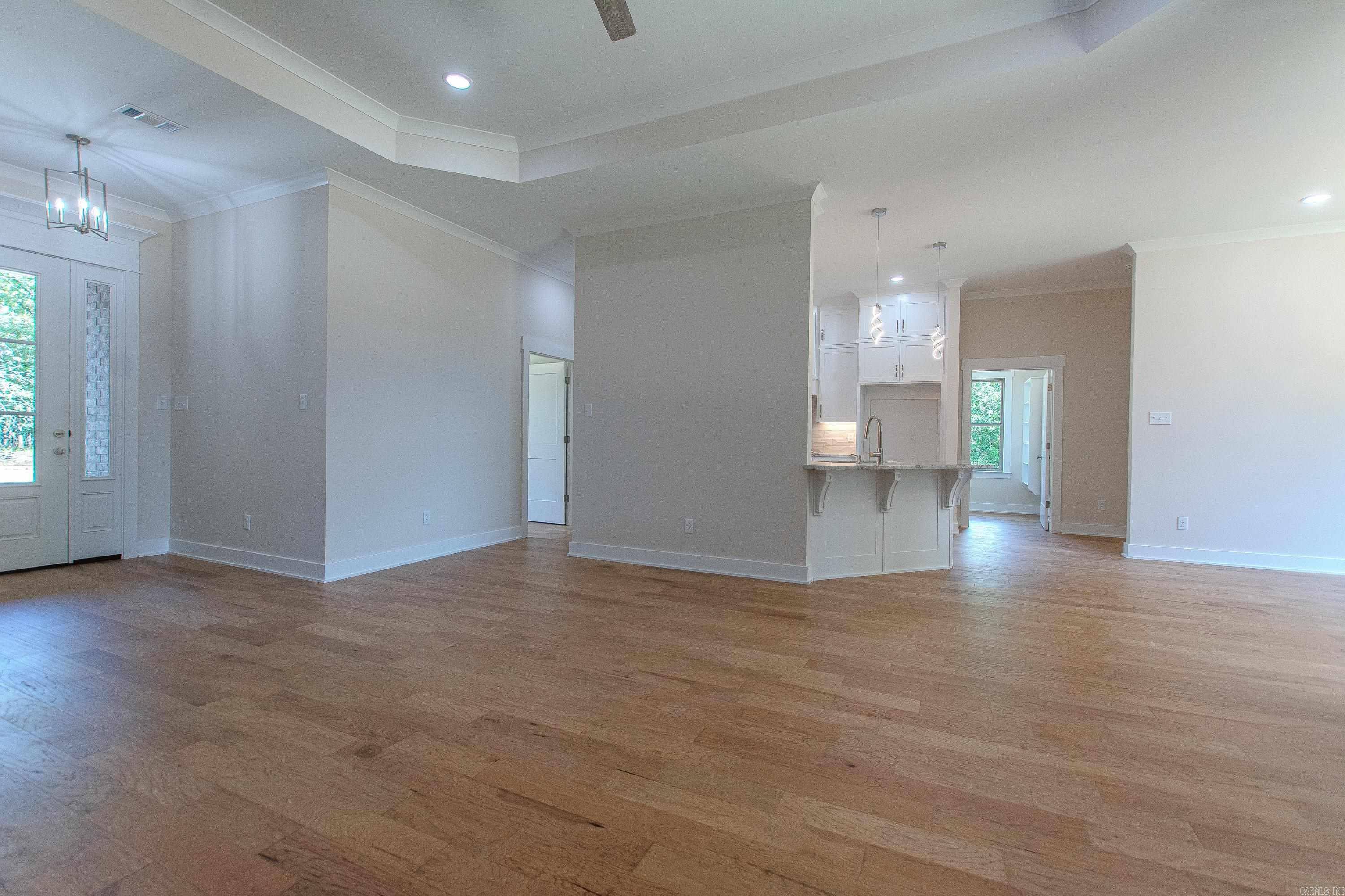 809 Conrad Cove Property Photo 6