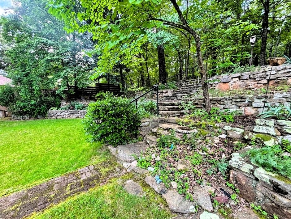 64 Cherokee Road Property Photo 41