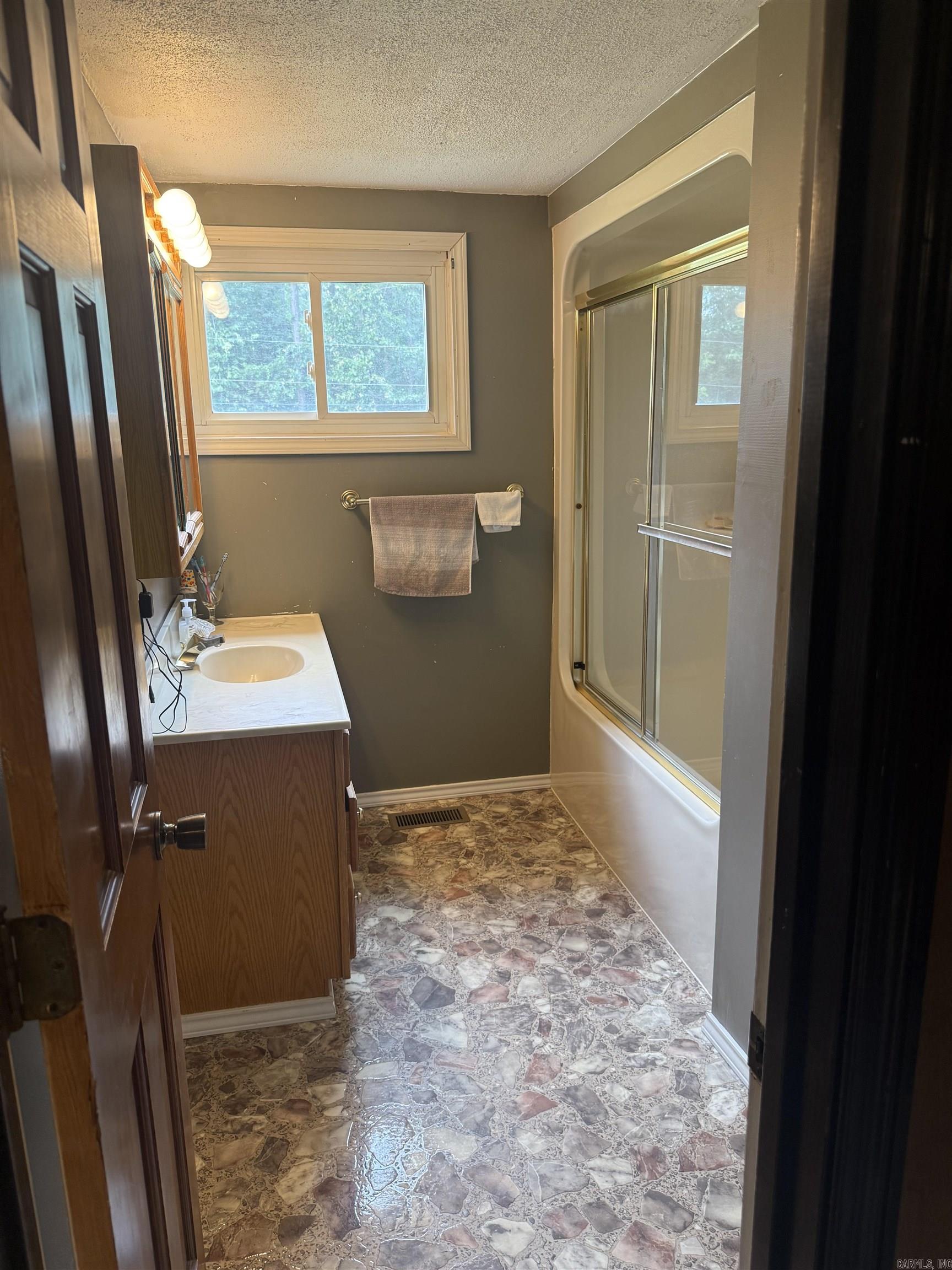 250 Ridgecrest Road Property Photo 13