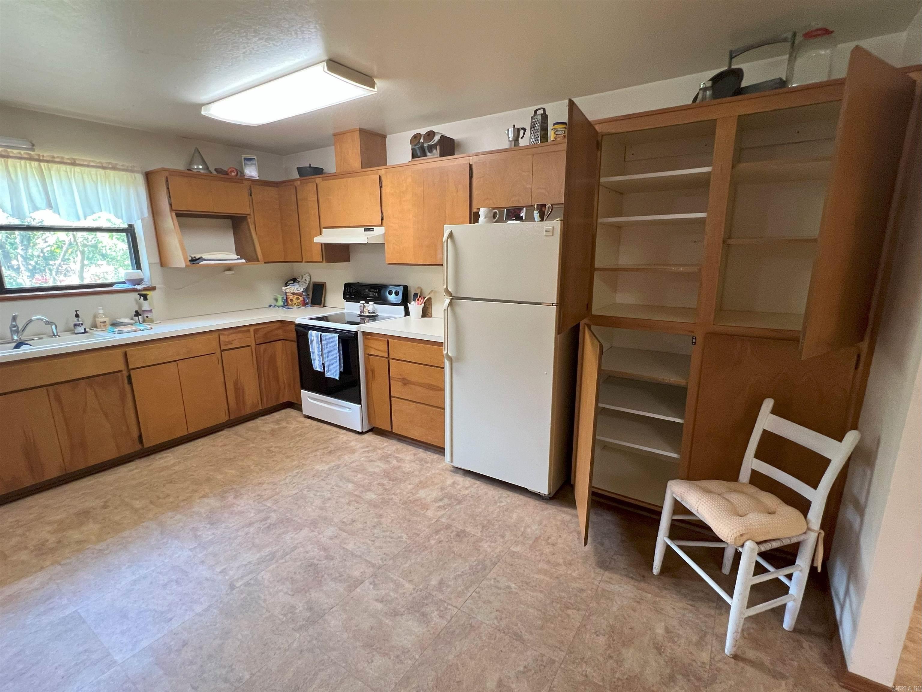 3505 Hwy 71 S Property Photo 11