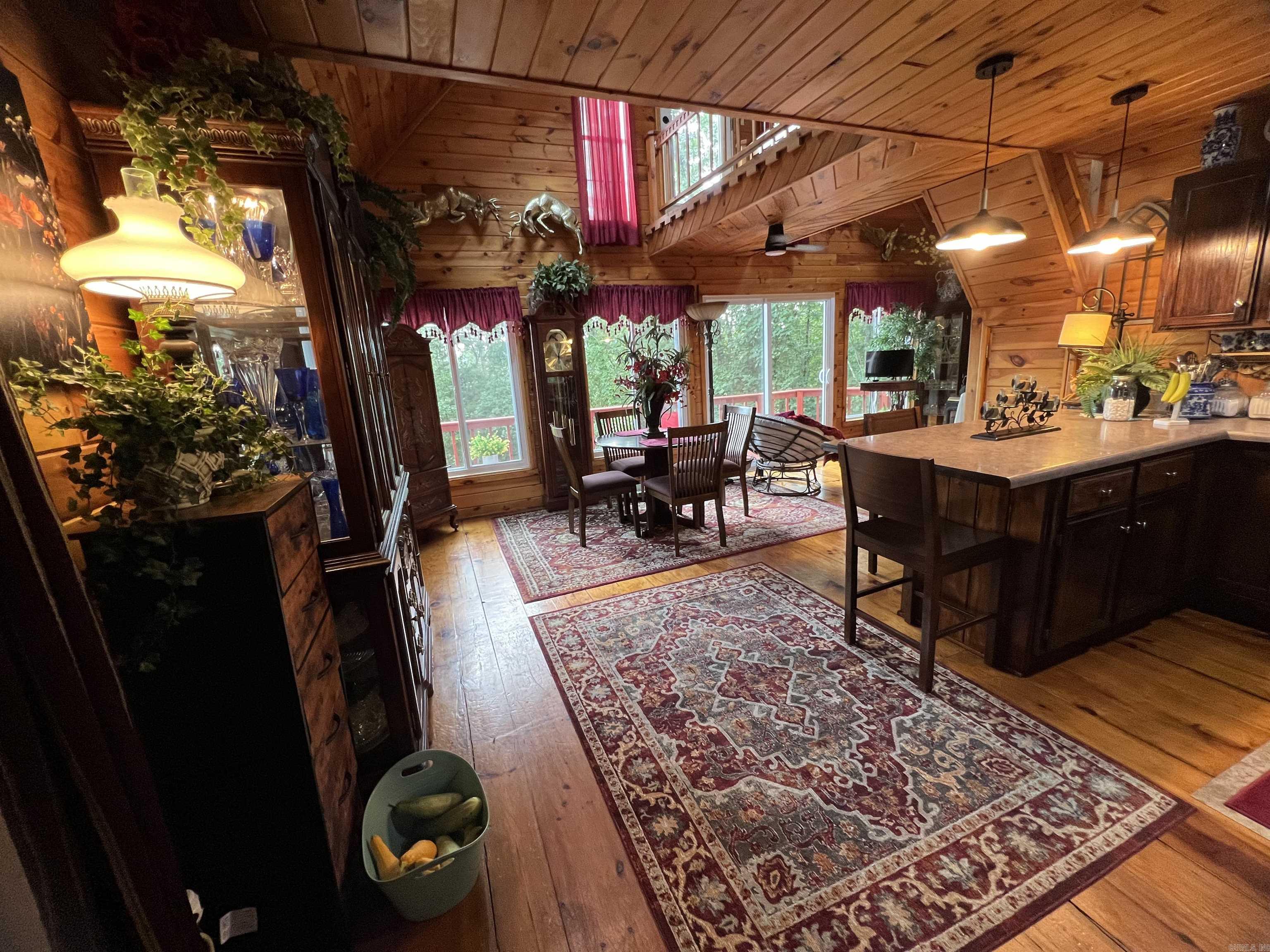 438 Harpers Cove Property Photo 6
