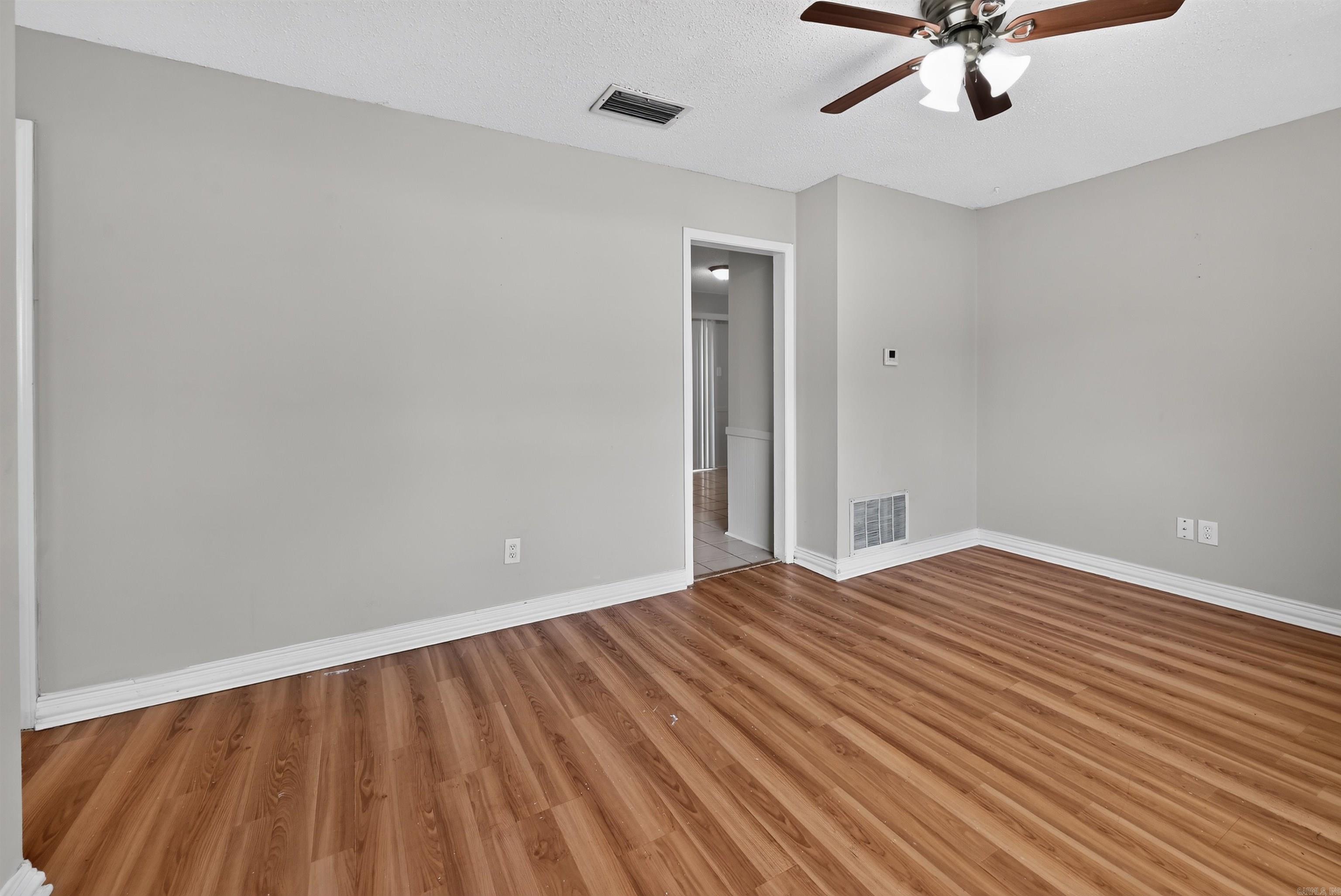 26 Glendale Drive Property Photo 10