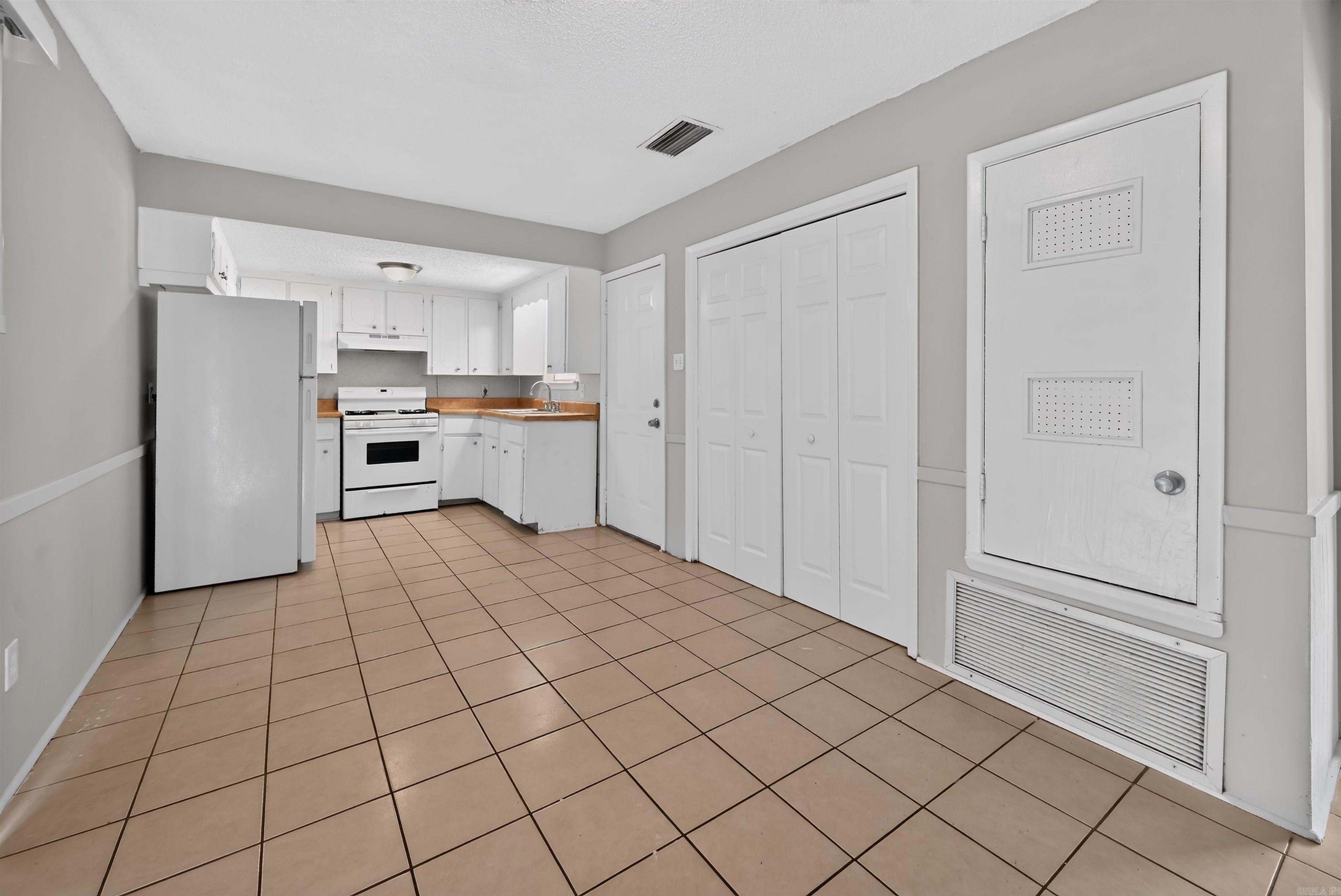 26 Glendale Drive Property Photo 19