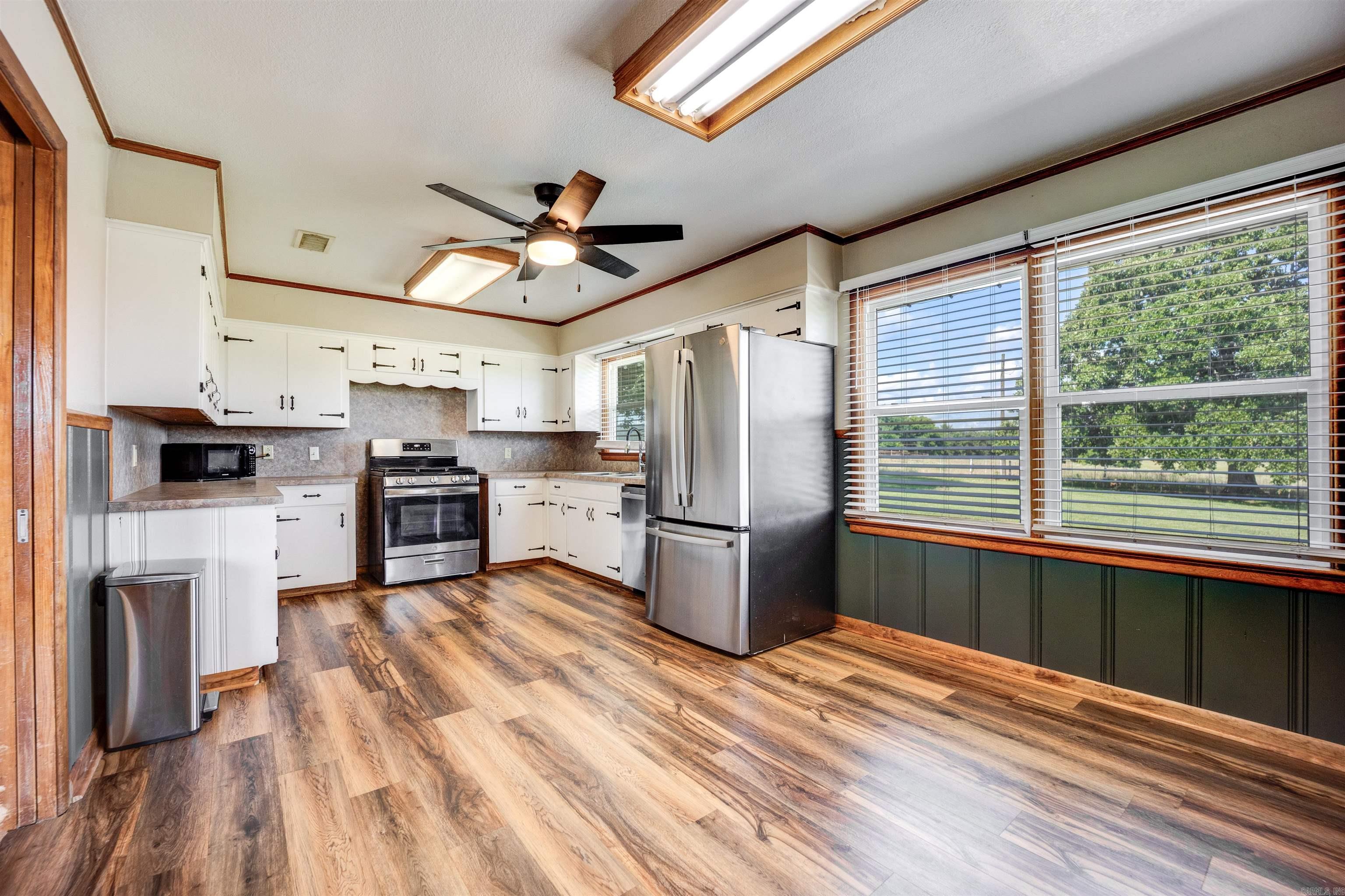 19025 Highway 41 Property Photo 13