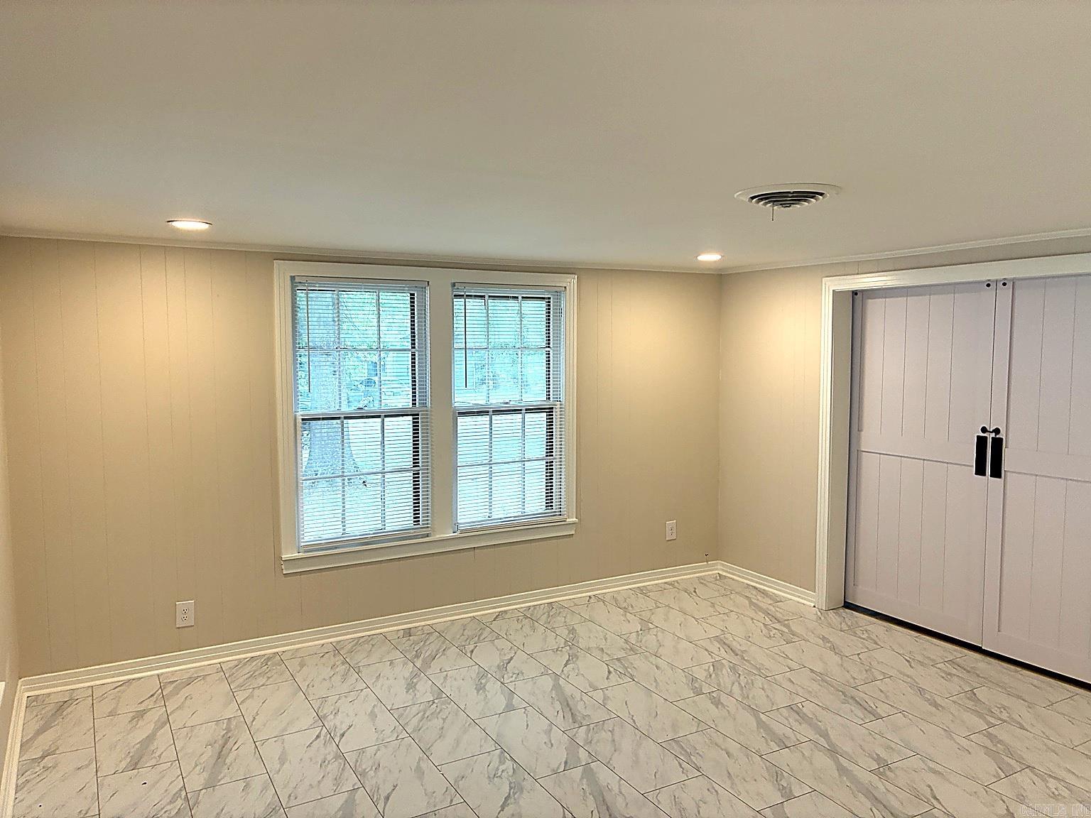 2010 Hairston Street Property Photo 17