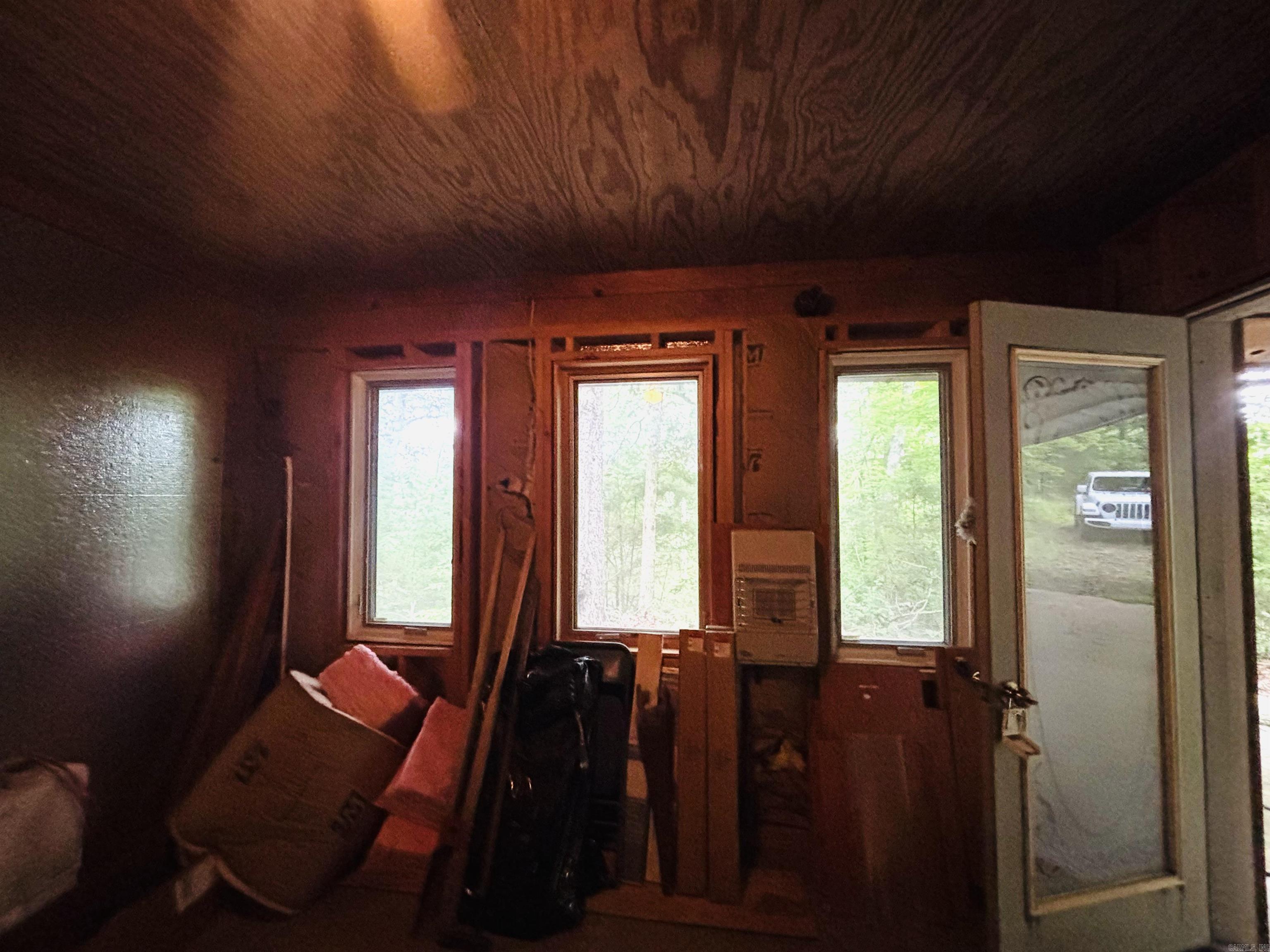 124 Bluffs Drive Property Photo 8