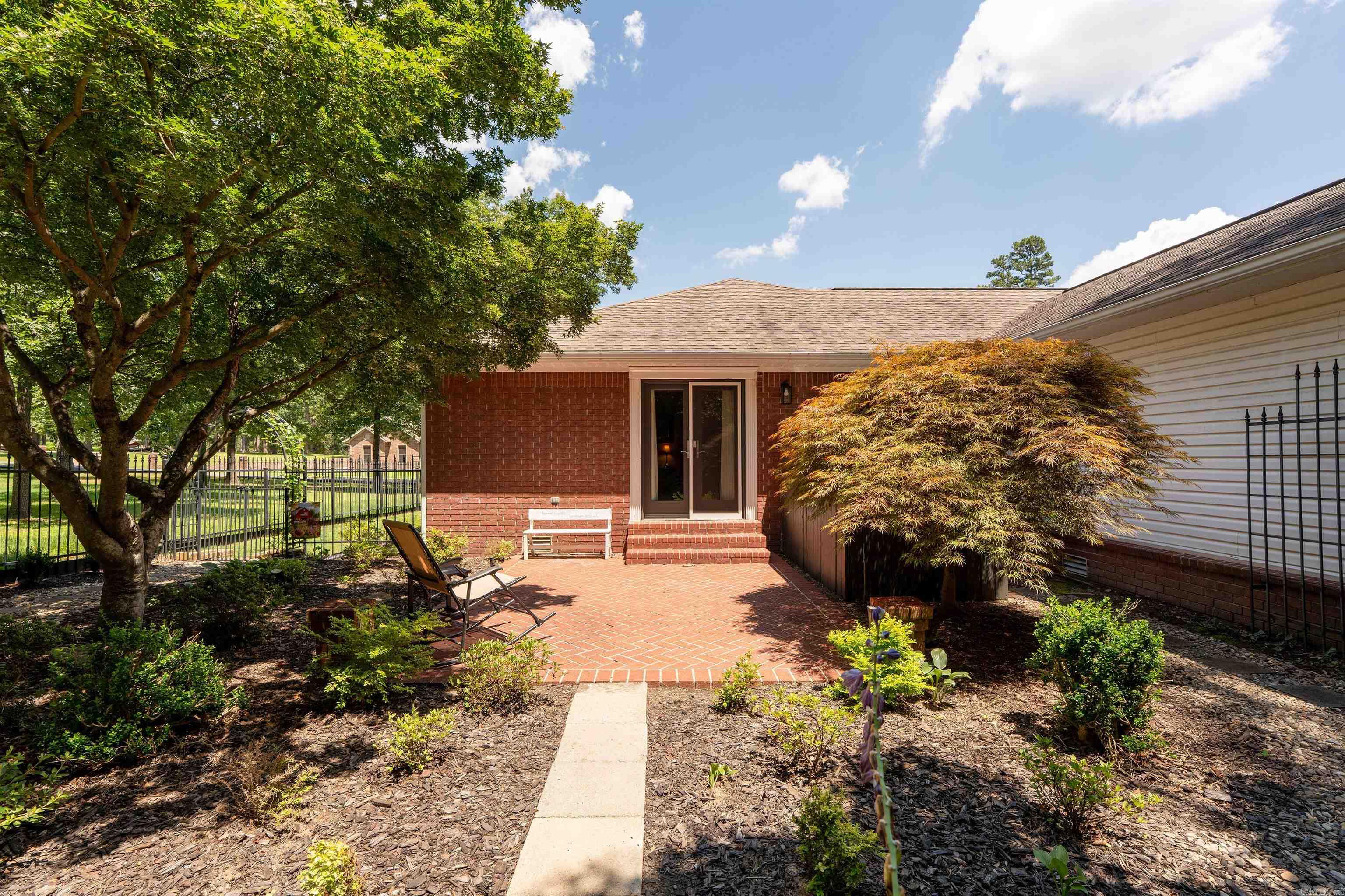 1021 Huntington Place Property Photo 43