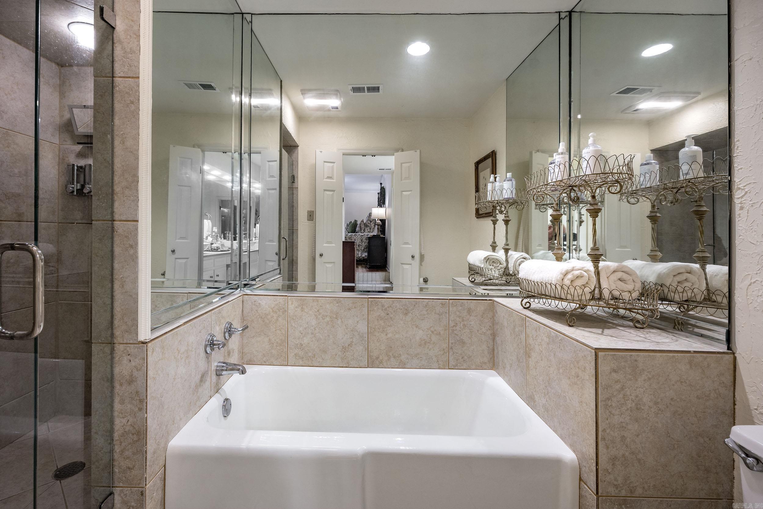 2 Windsor Court Property Photo 28