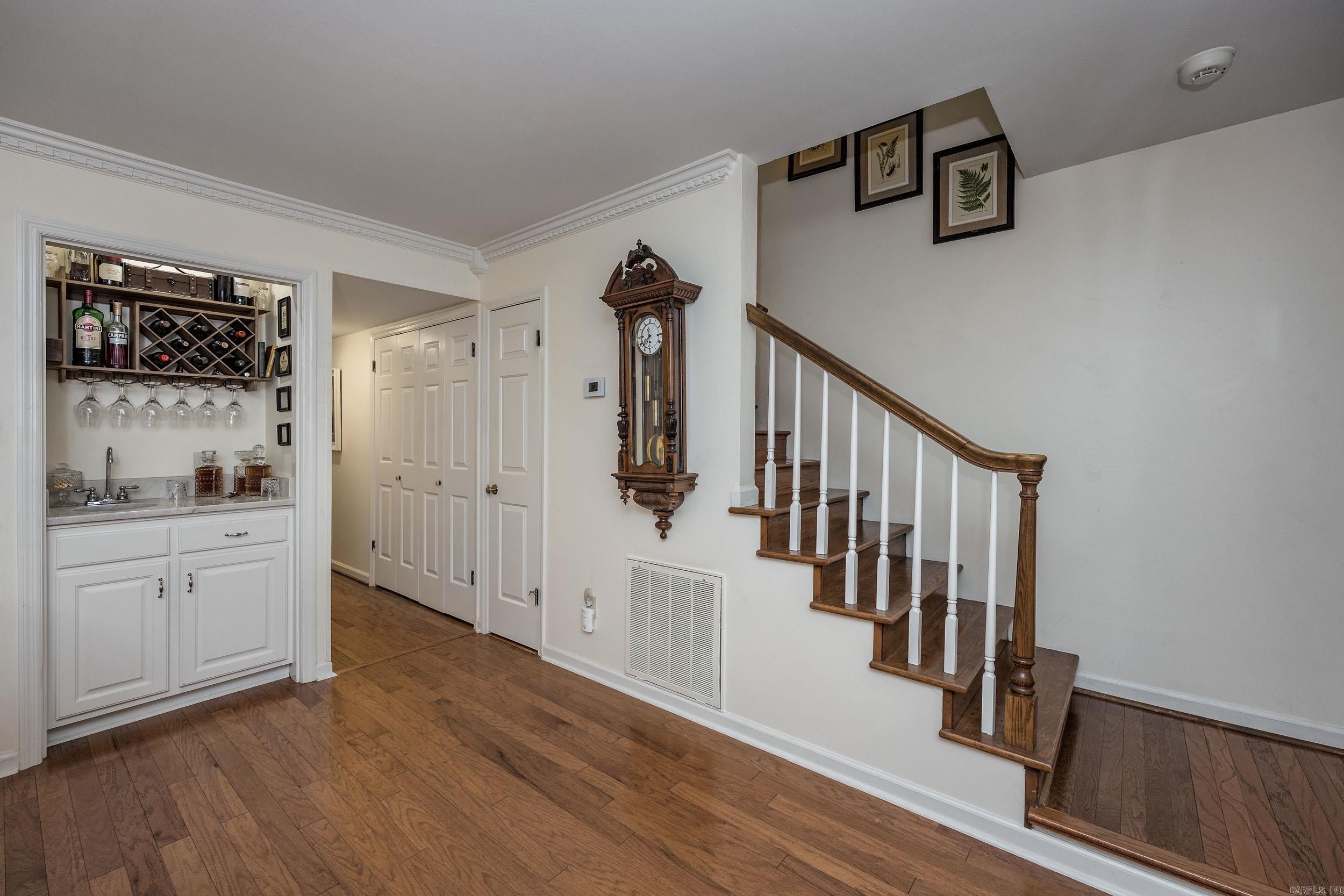 2 Windsor Court Property Photo 30