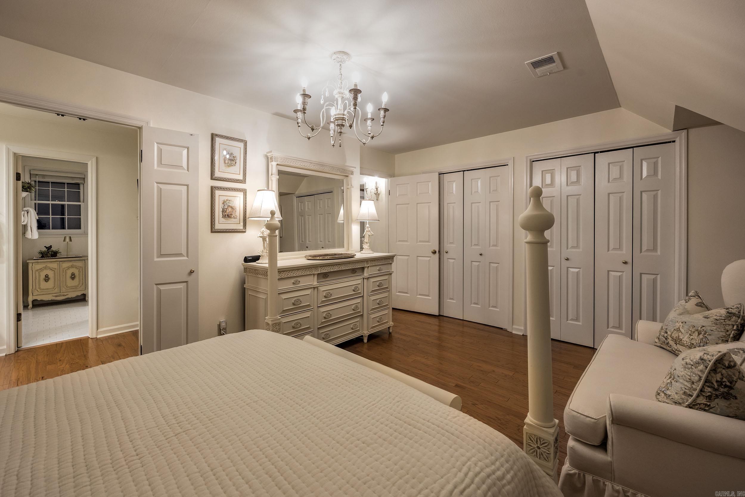 2 Windsor Court Property Photo 39