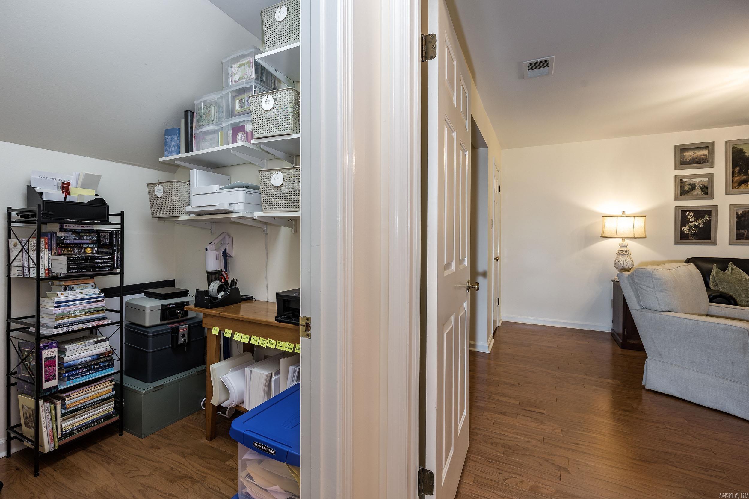 2 Windsor Court Property Photo 43
