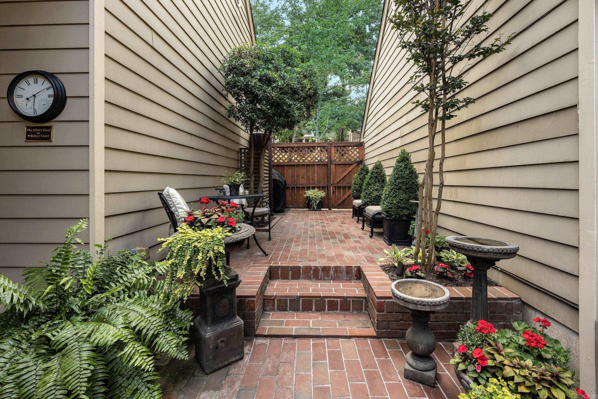 2 Windsor Court Property Photo 48