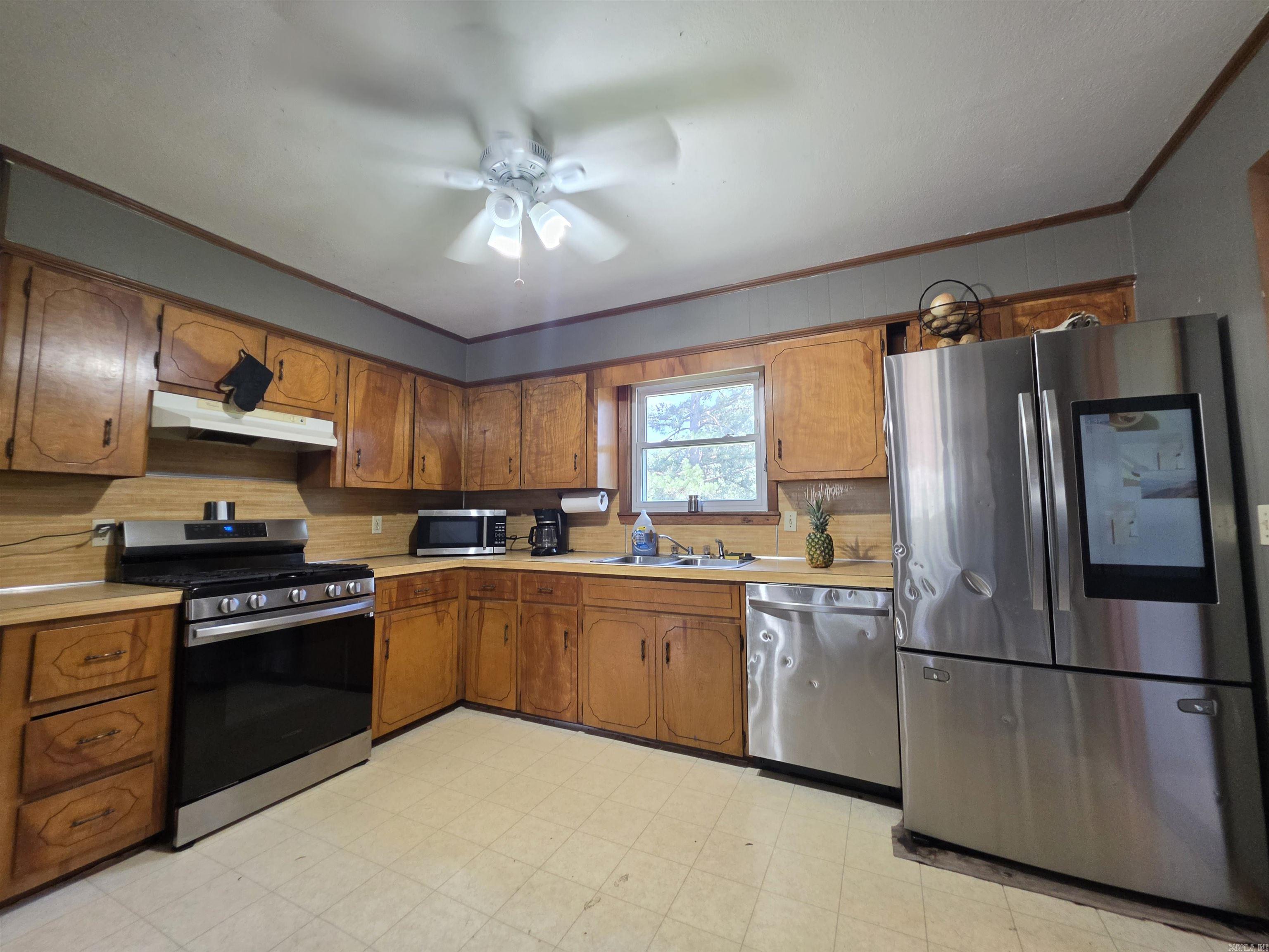412 Wheel St Property Photo 16