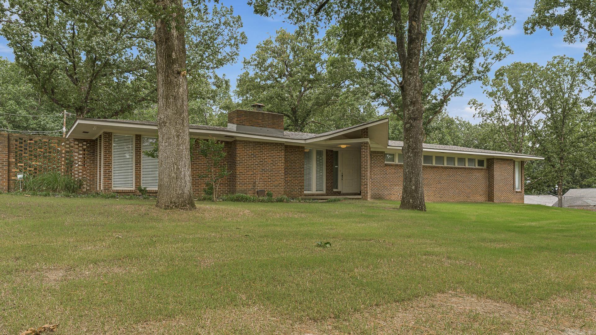 100 Holmes Road Property Photo 1