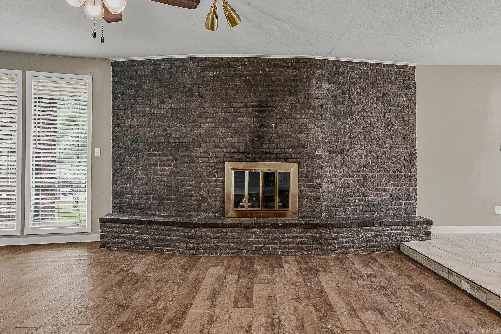 100 Holmes Road Property Photo 8