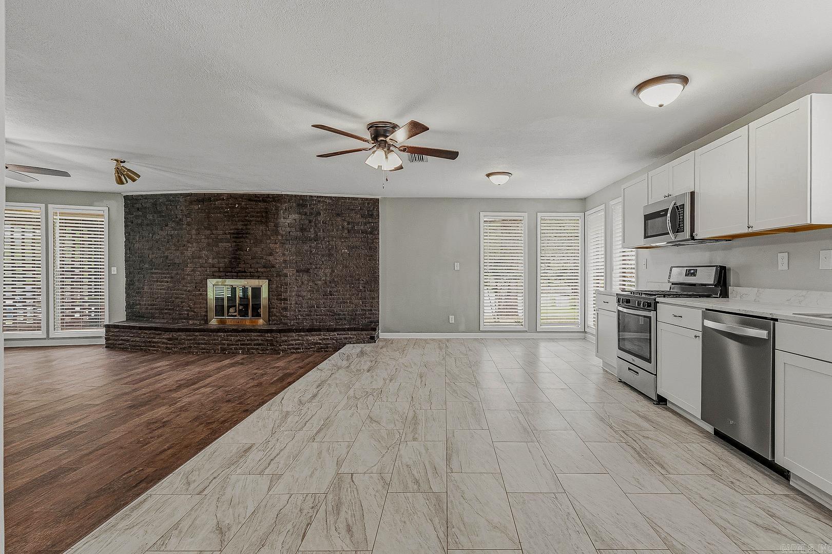 100 Holmes Road Property Photo 12