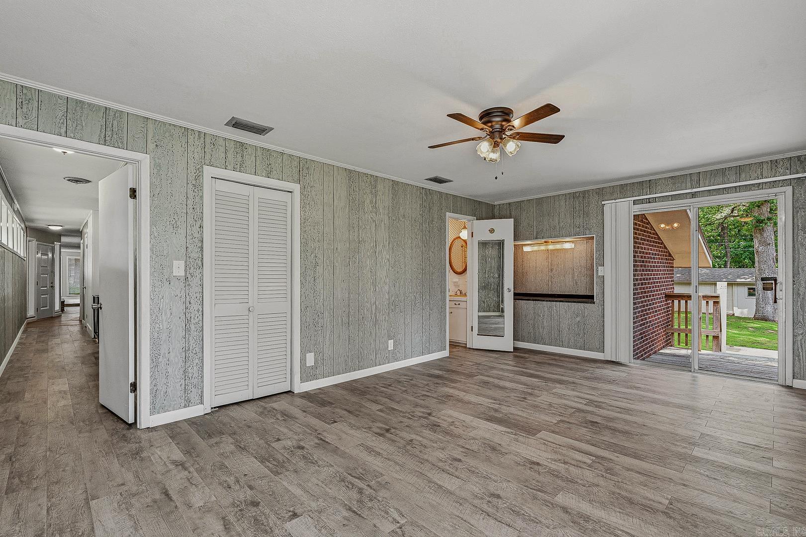 100 Holmes Road Property Photo 18