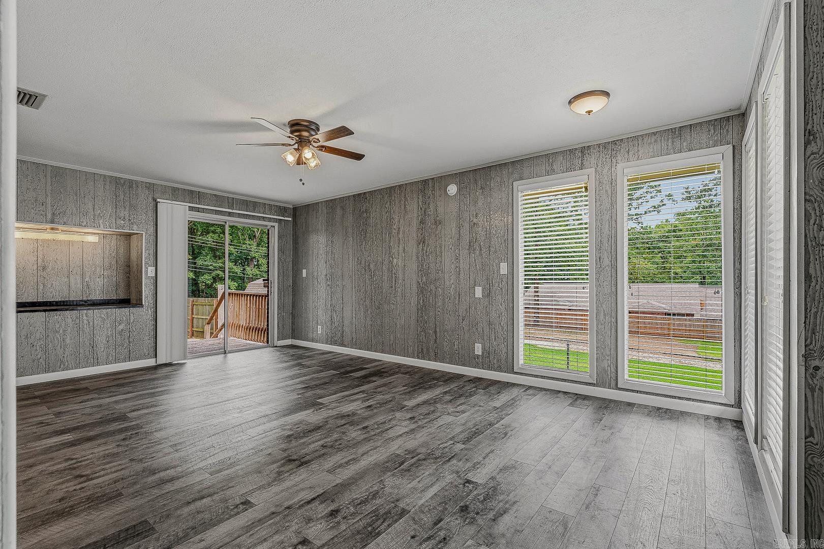 100 Holmes Road Property Photo 19