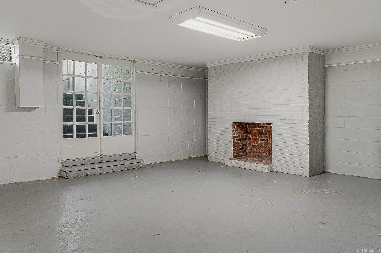 100 Holmes Road Property Photo 32