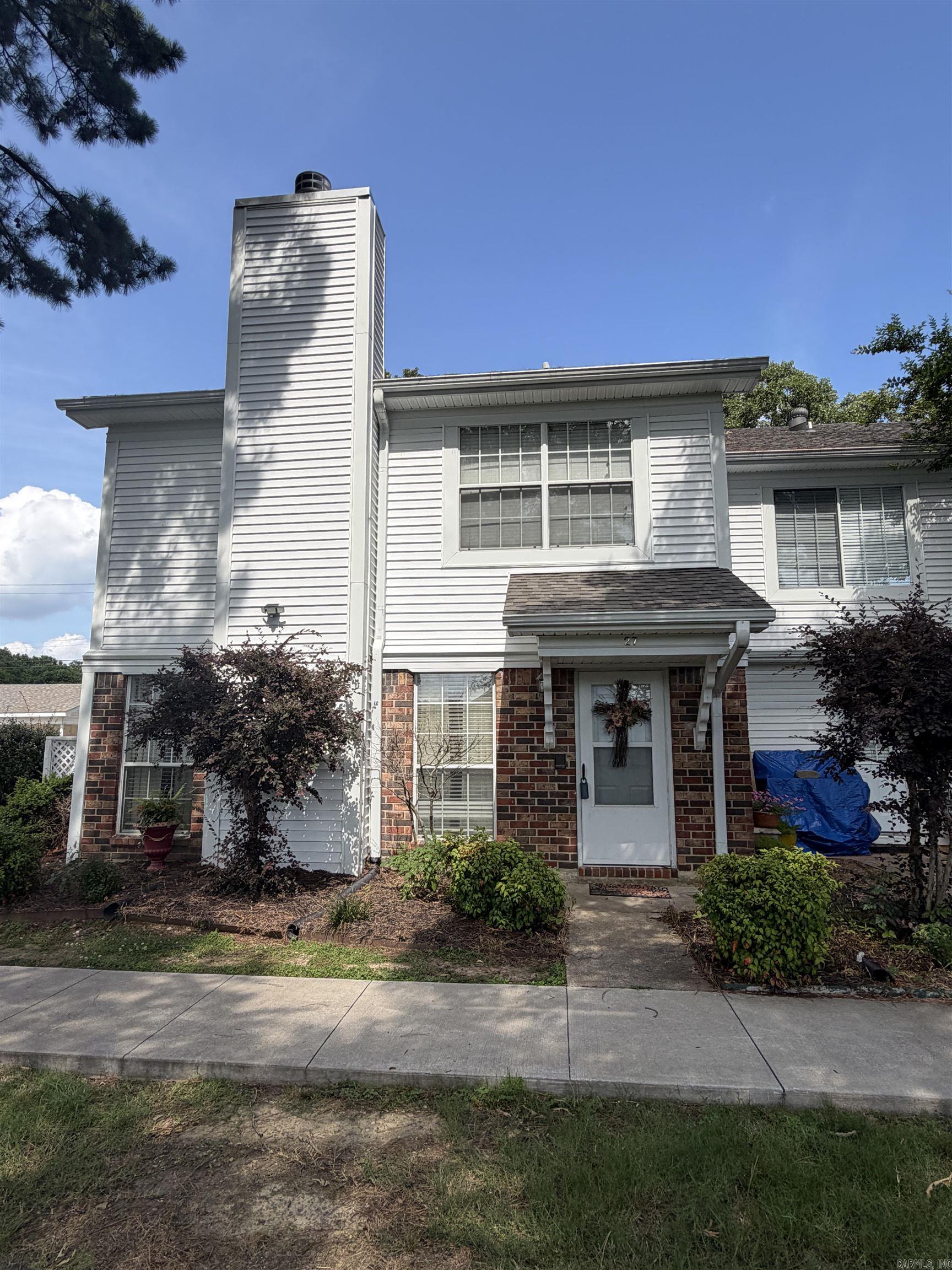1005 S German Ln 27