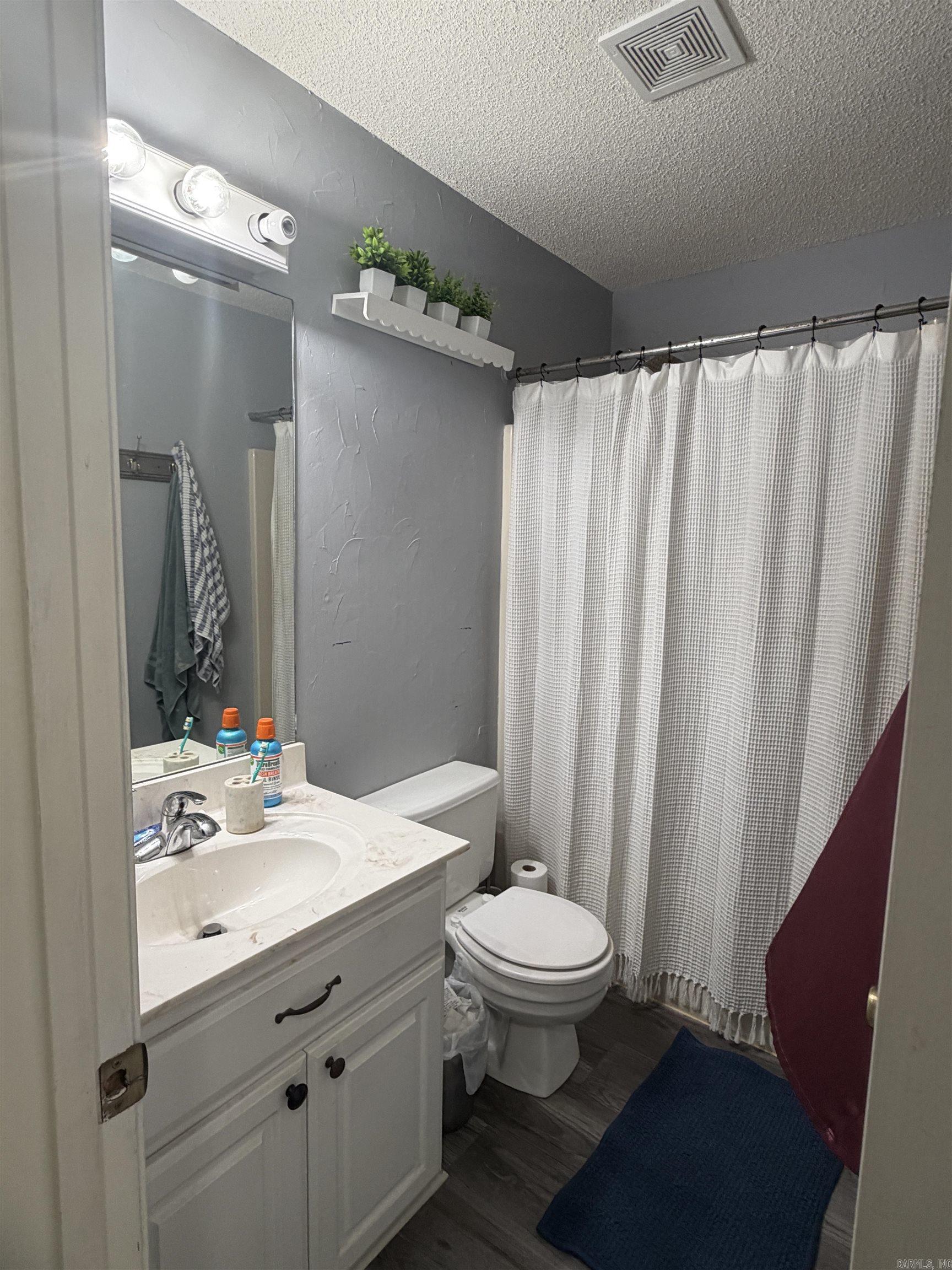 1005 S German Ln 27 Property Photo 22