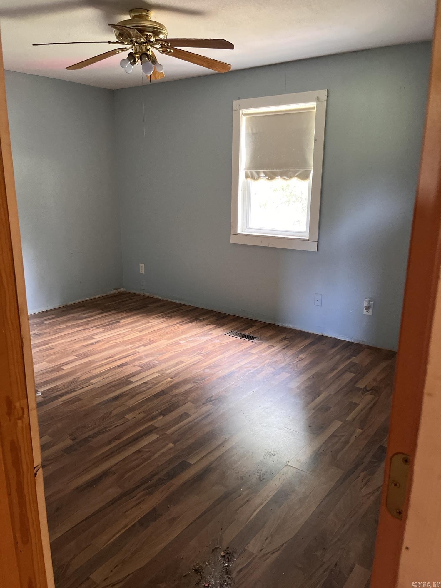 2116 Newberry Road Property Photo 13