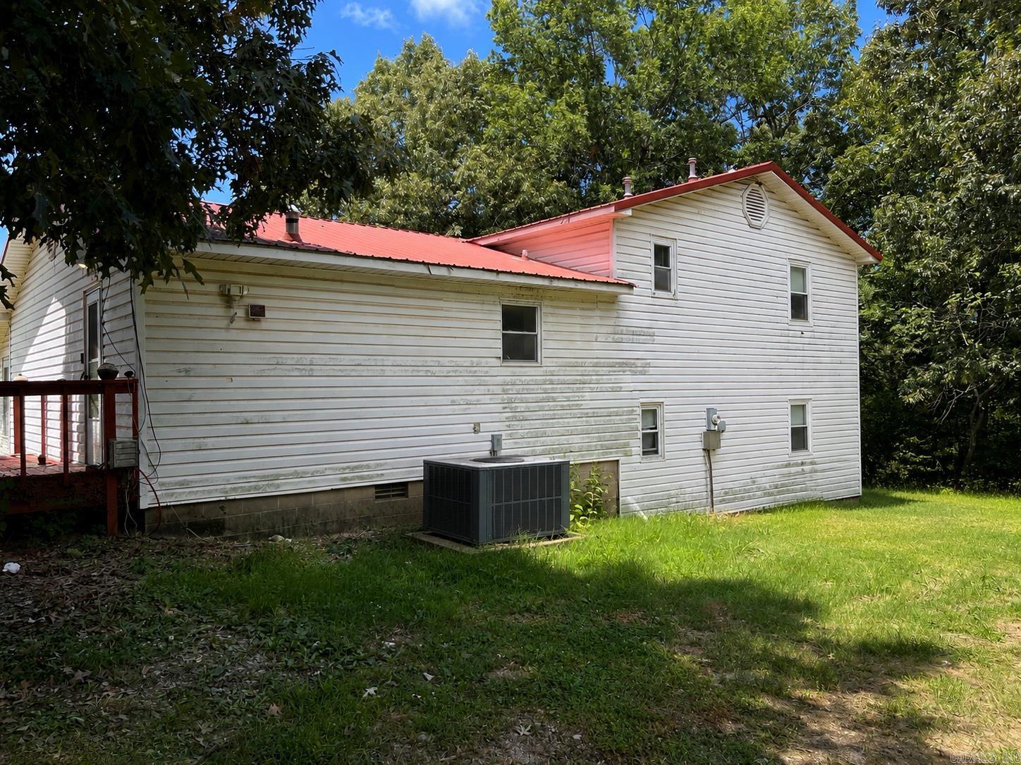 2116 Newberry Road Property Photo 23