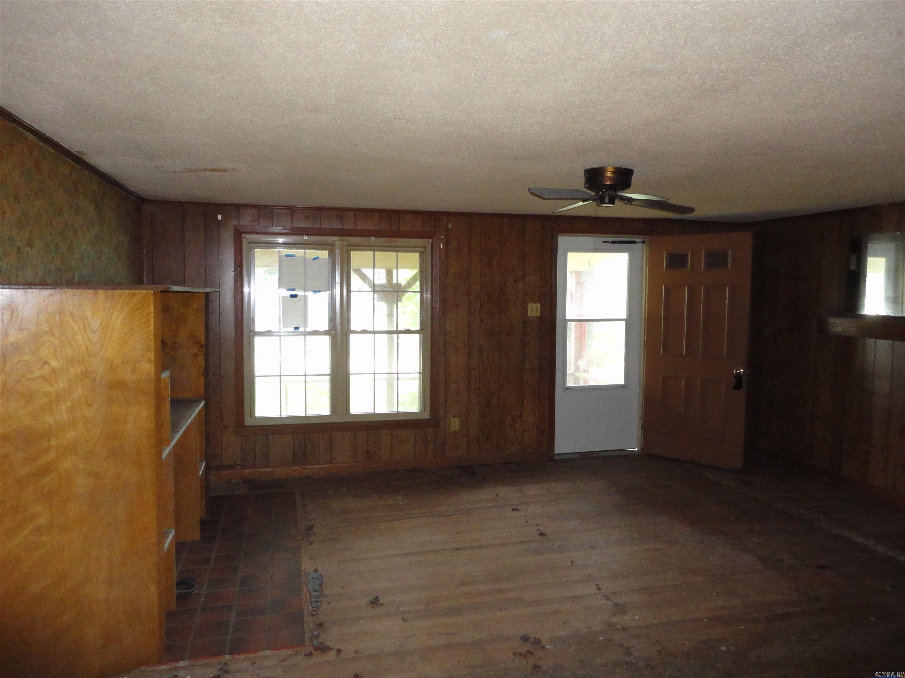 808 Gayler Street Property Photo 6
