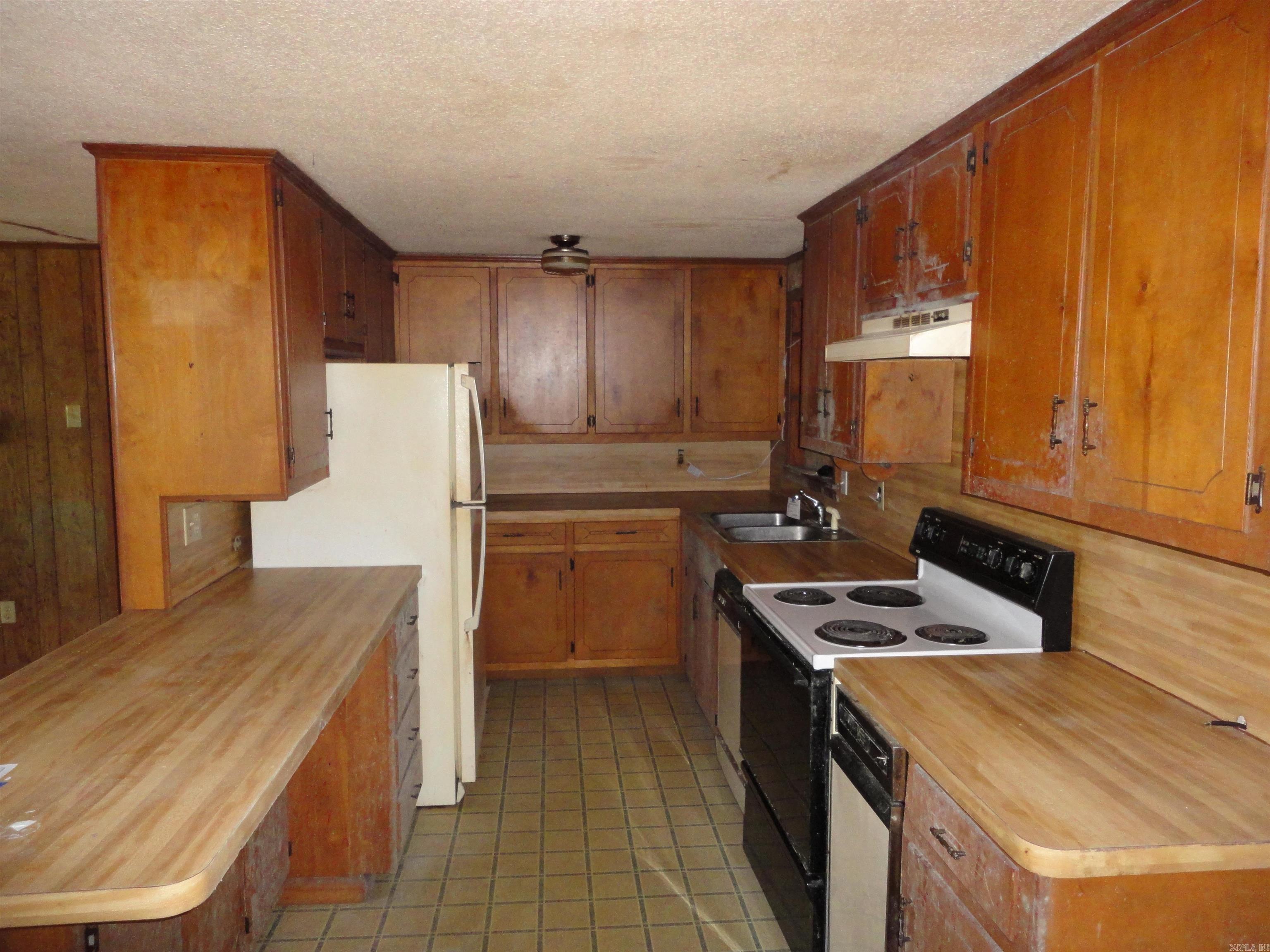 808 Gayler Street Property Photo 7