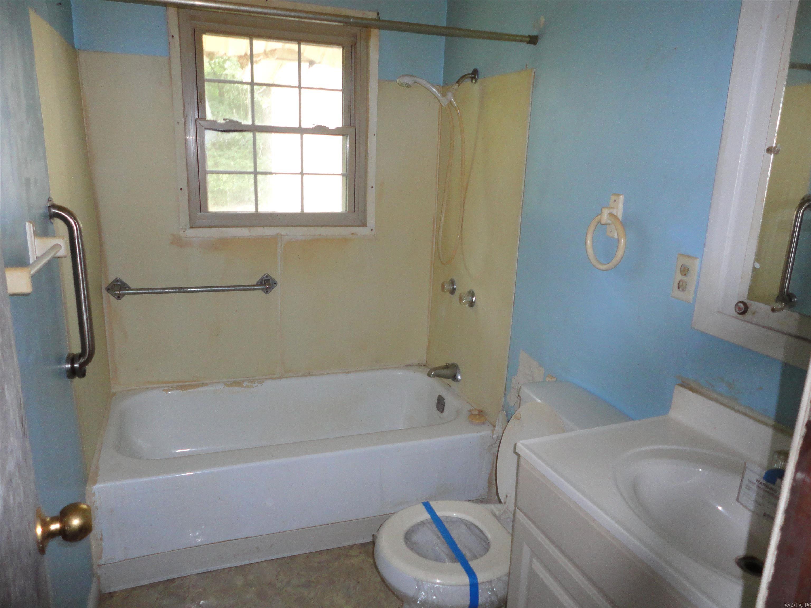 808 Gayler Street Property Photo 12