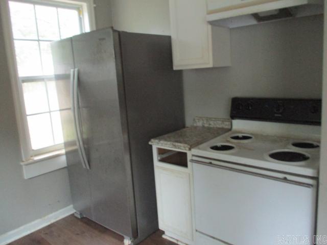 1701 S Pierce St Property Photo 2
