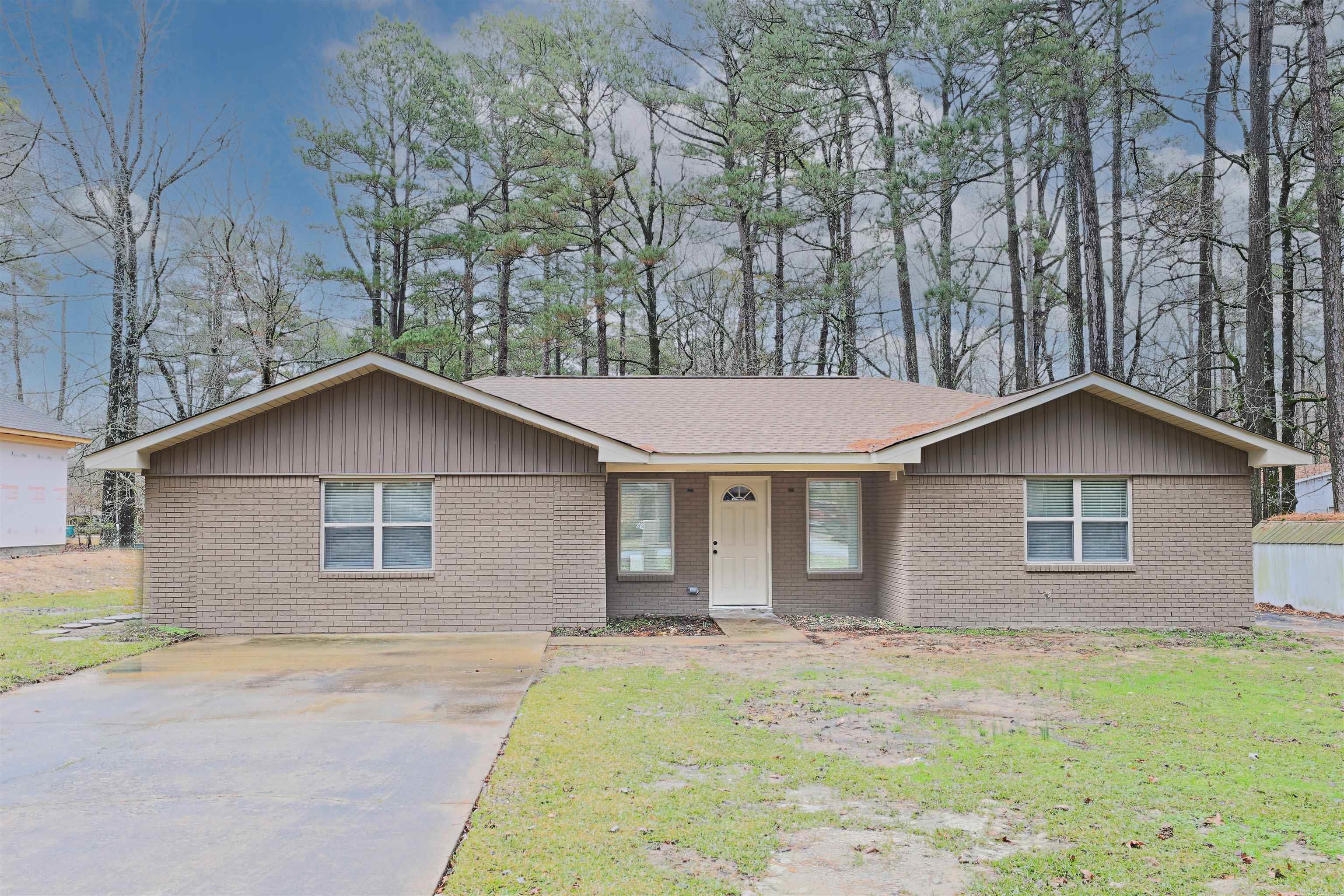 502 Hart Cove