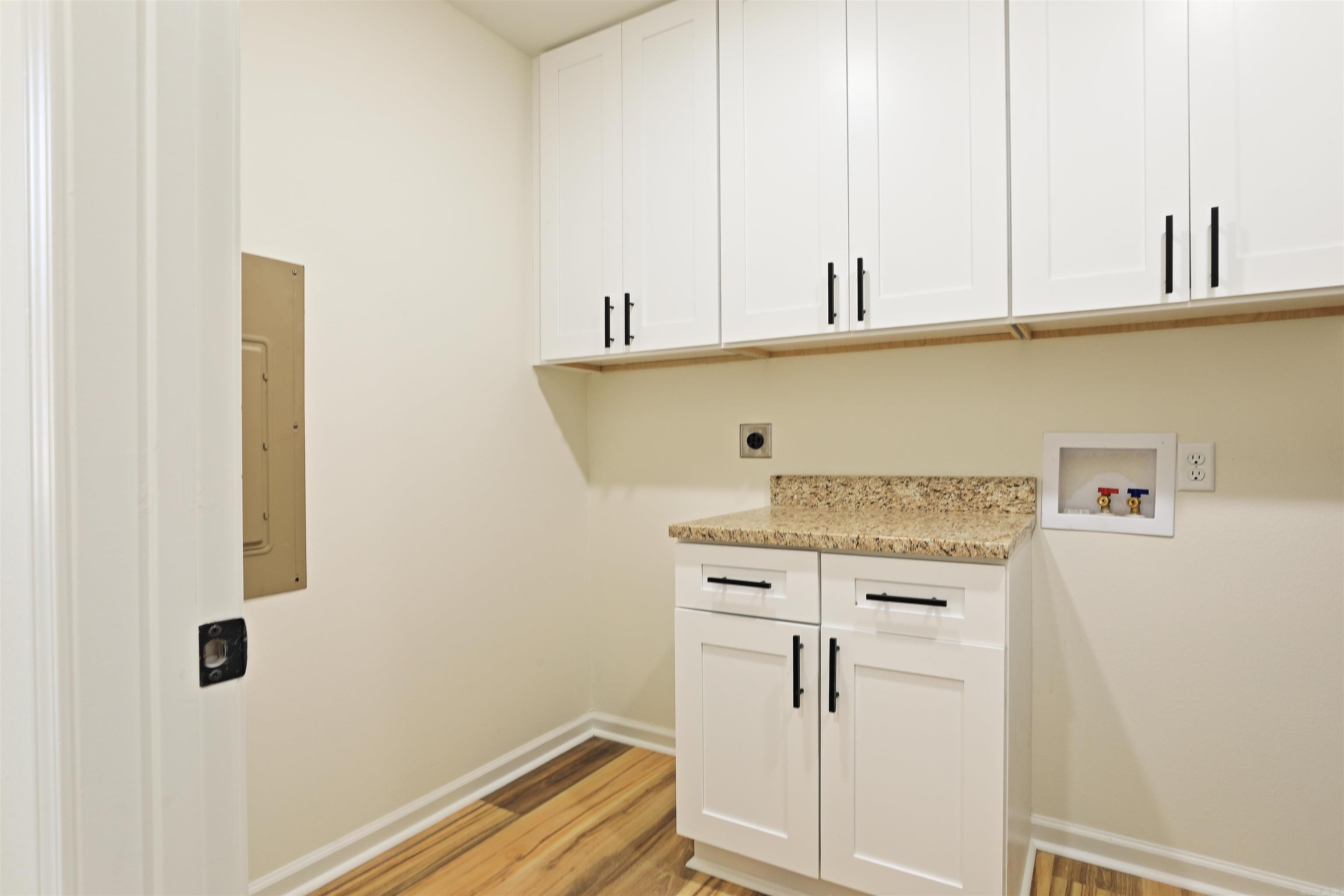 502 Hart Cove Property Photo 28