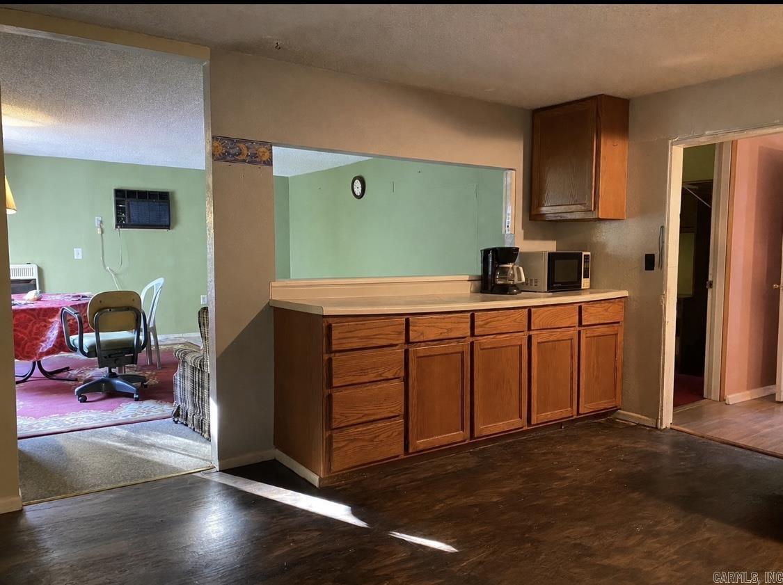 534 Oakley Road Property Photo 8