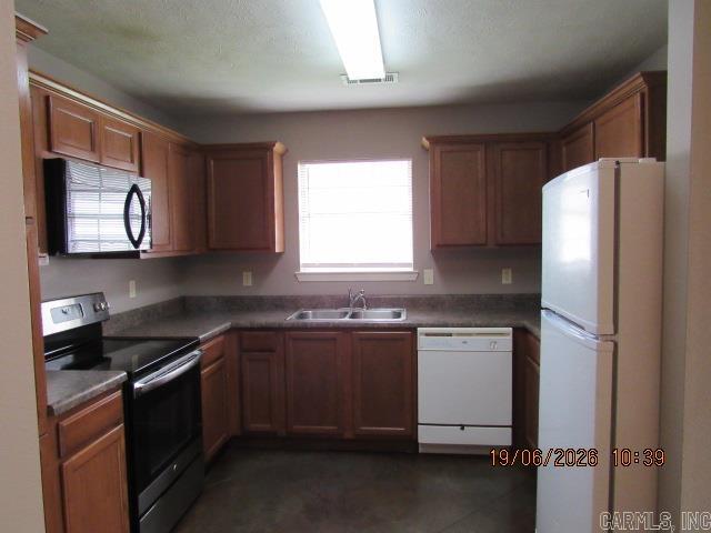 2205-b Rosemary Drive Property Photo 6