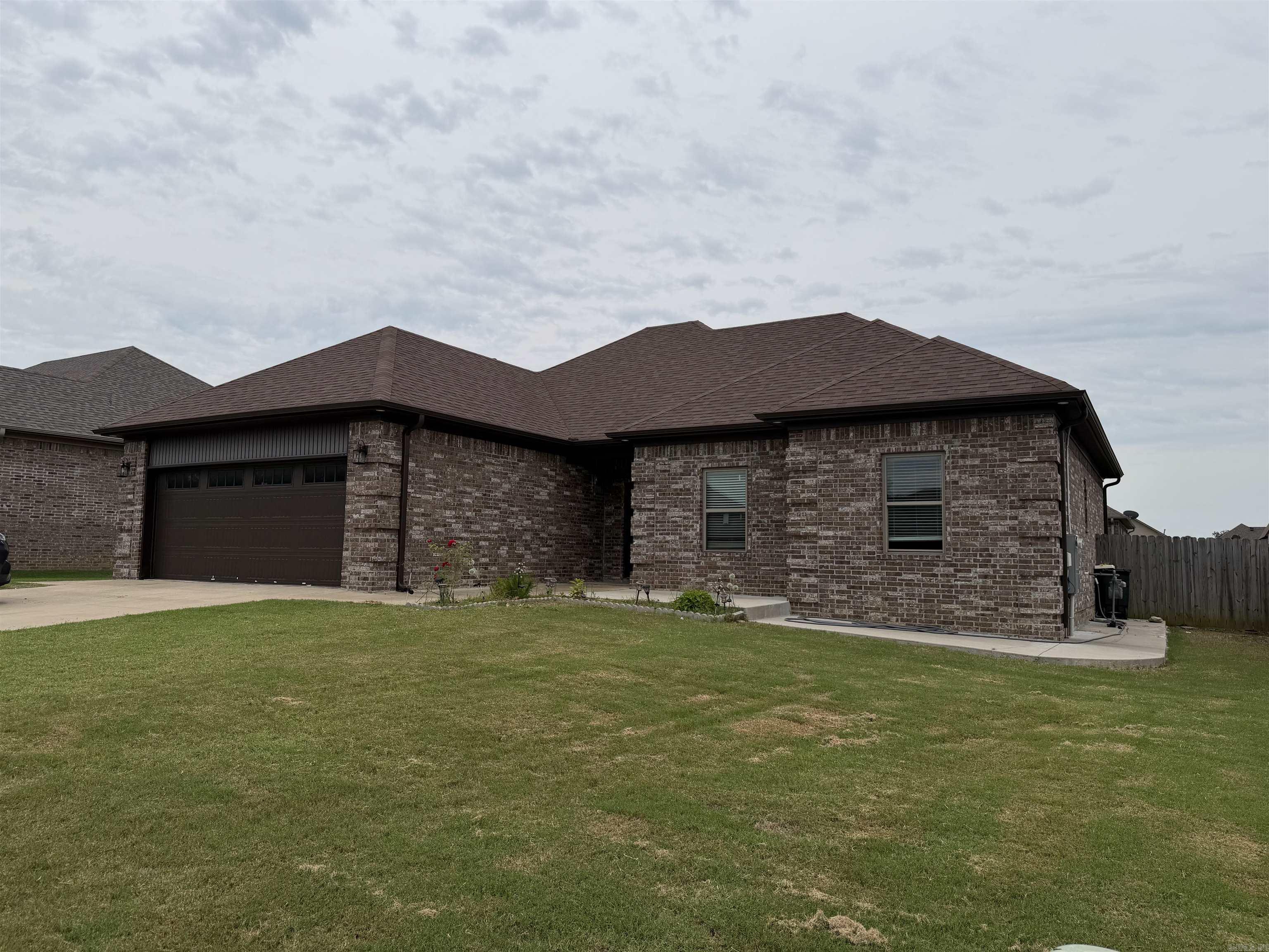 810 Mango Loop Loop Property Photo 3