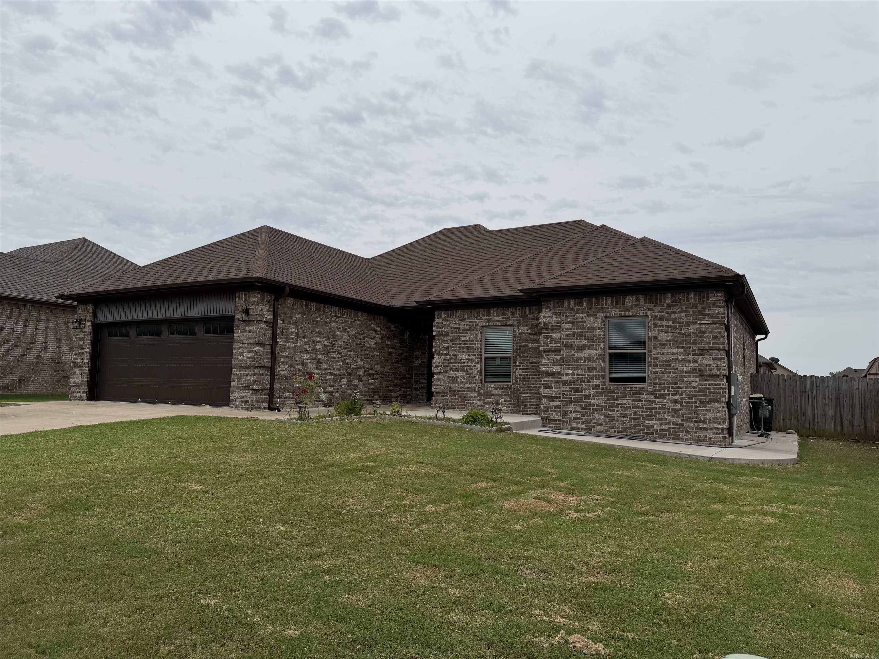 810 Mango Loop Loop Property Photo 4