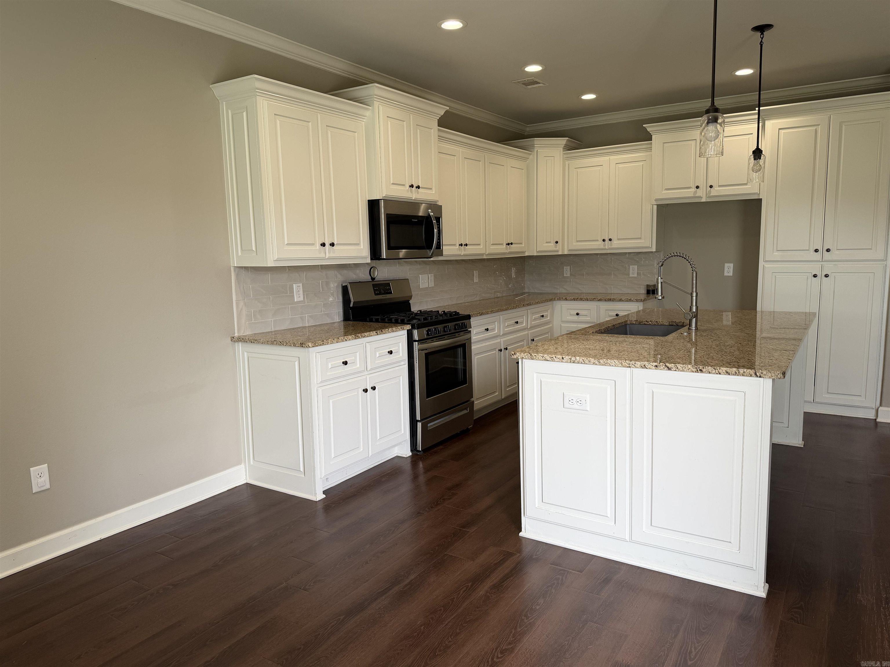 810 Mango Loop Loop Property Photo 41