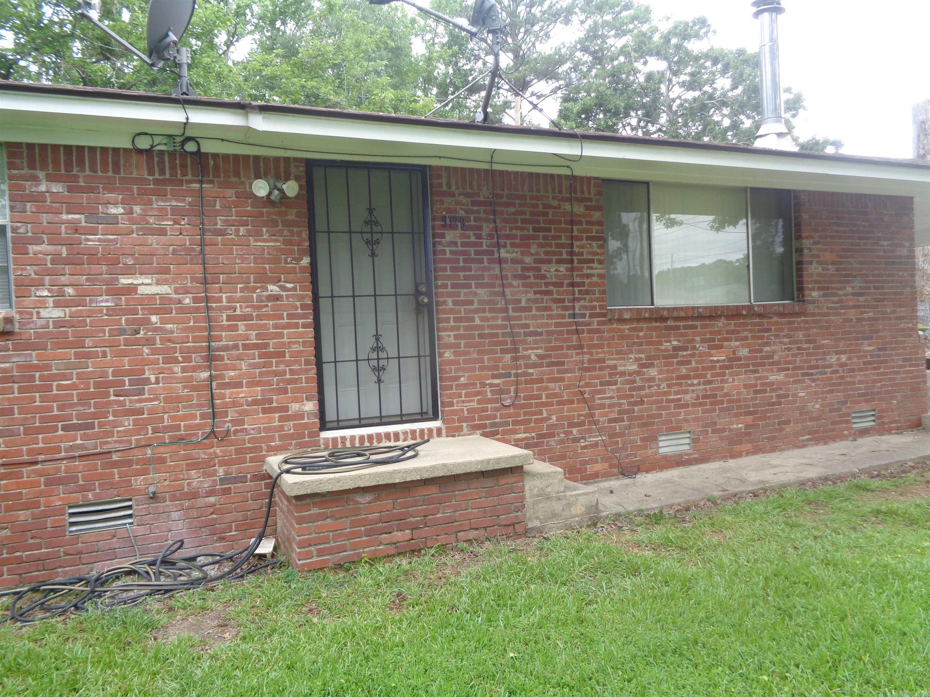 9729 Lanehart Road Property Photo 5