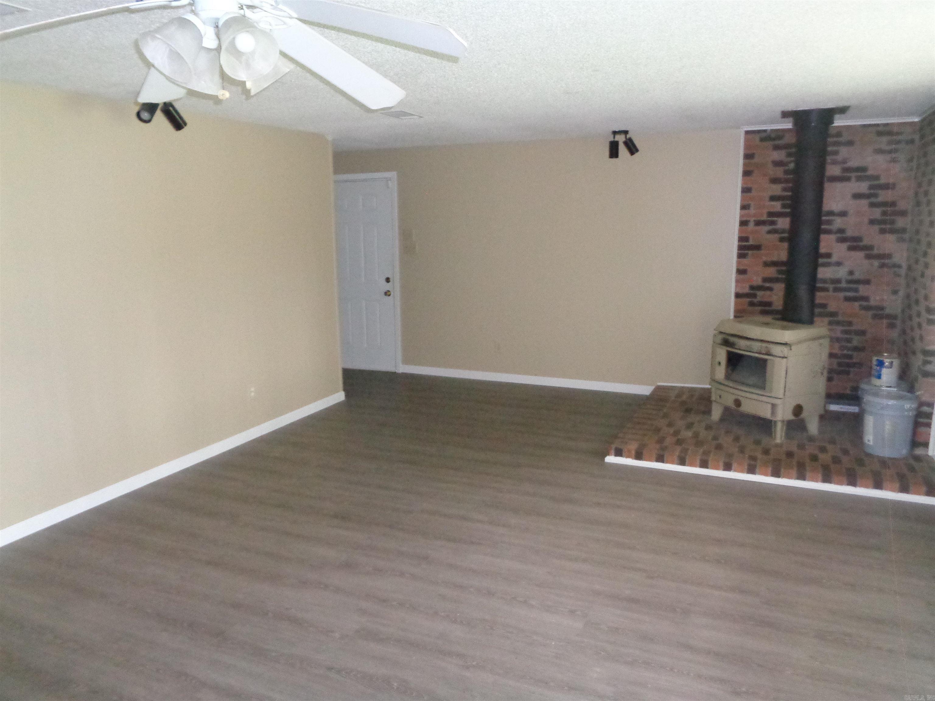 9729 Lanehart Road Property Photo 17