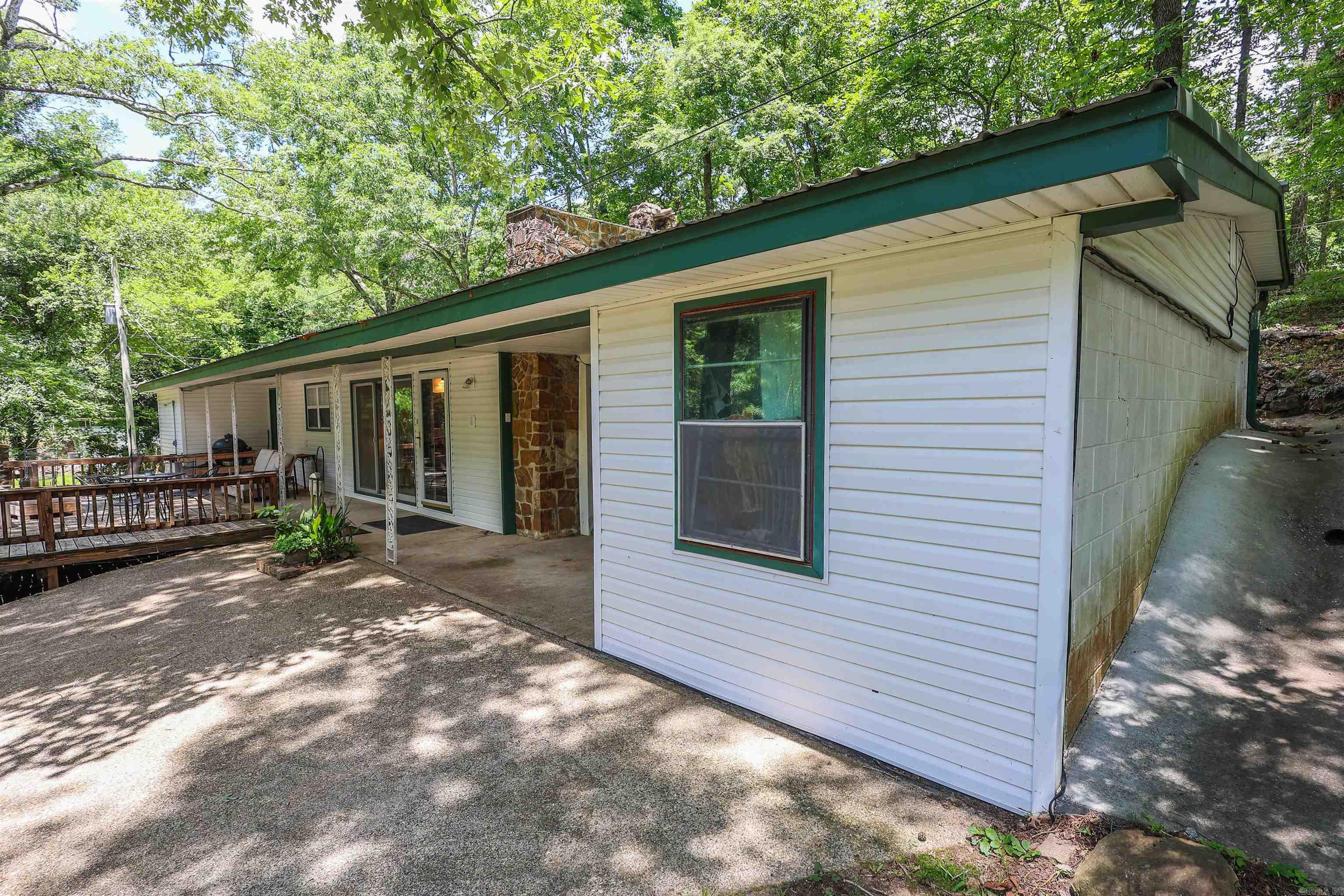 48 Mccauley Property Photo 2