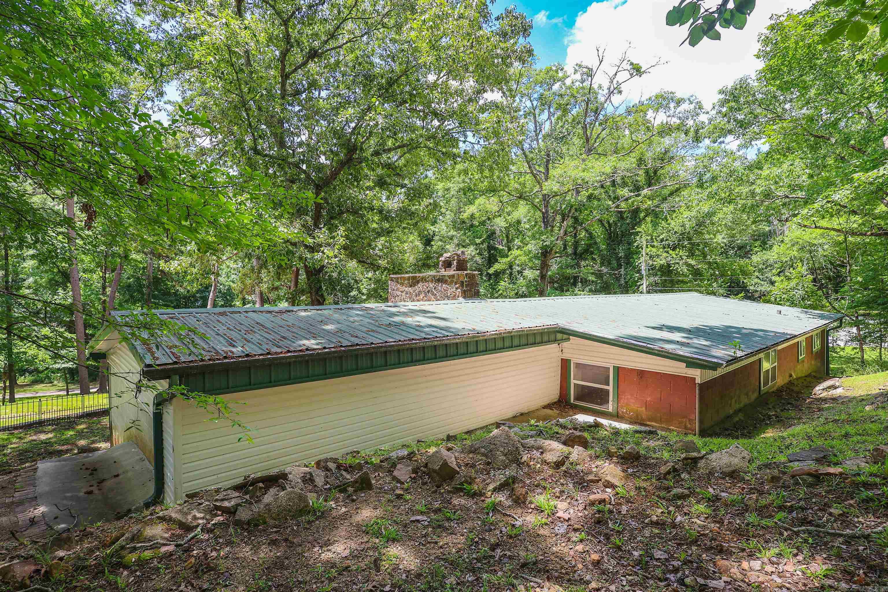48 Mccauley Property Photo 28