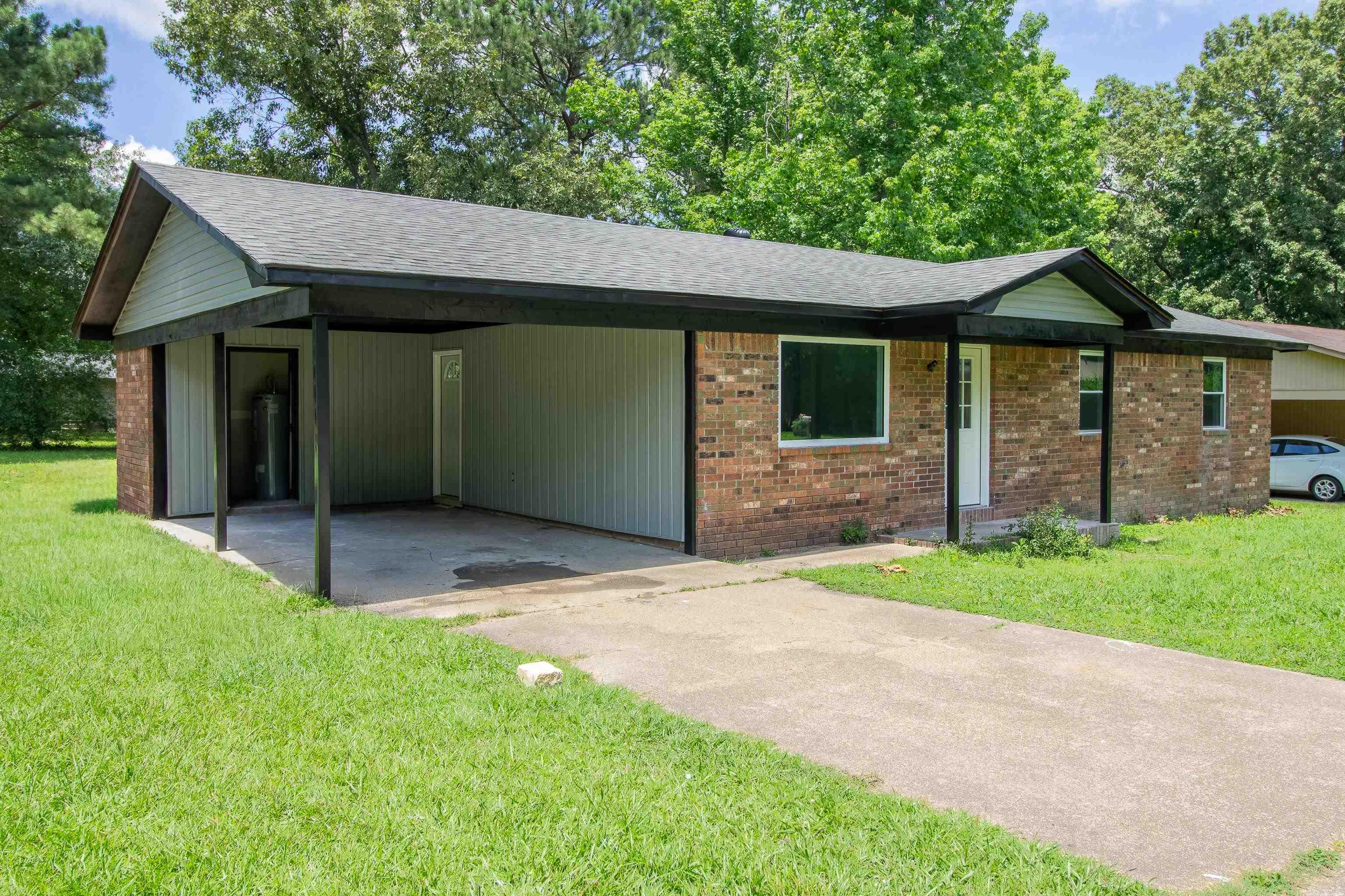 1426 Mimosa St Property Photo 2