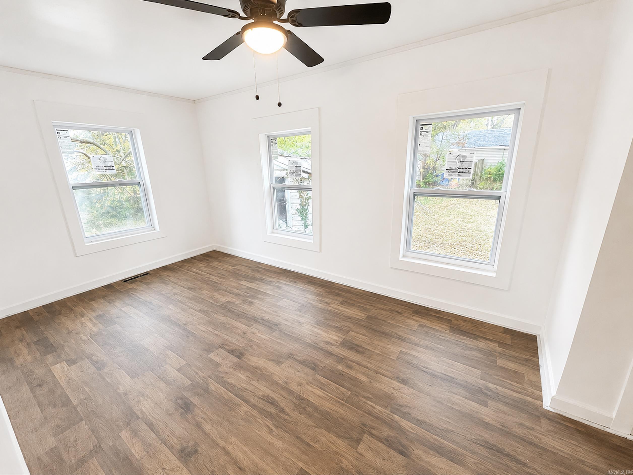 917 Heights Road Property Photo 6