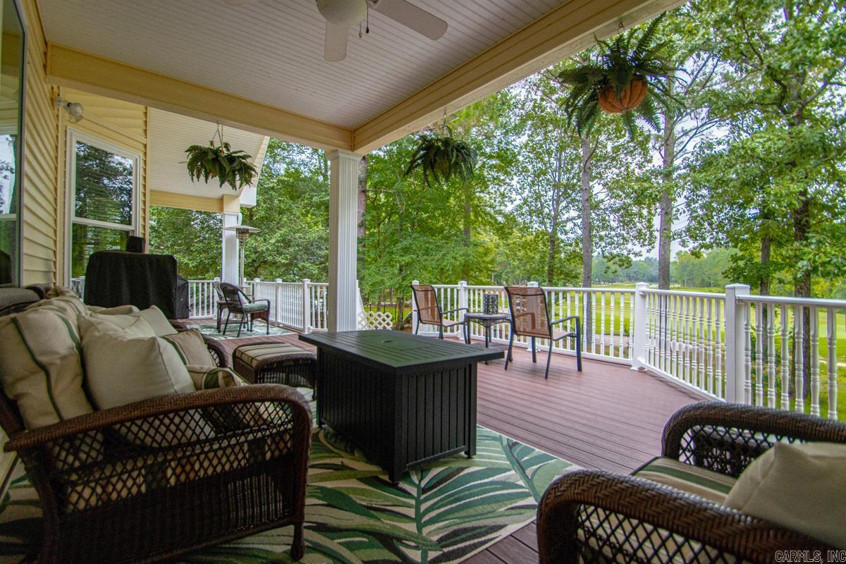 7 Vencedor Way Property Photo 4