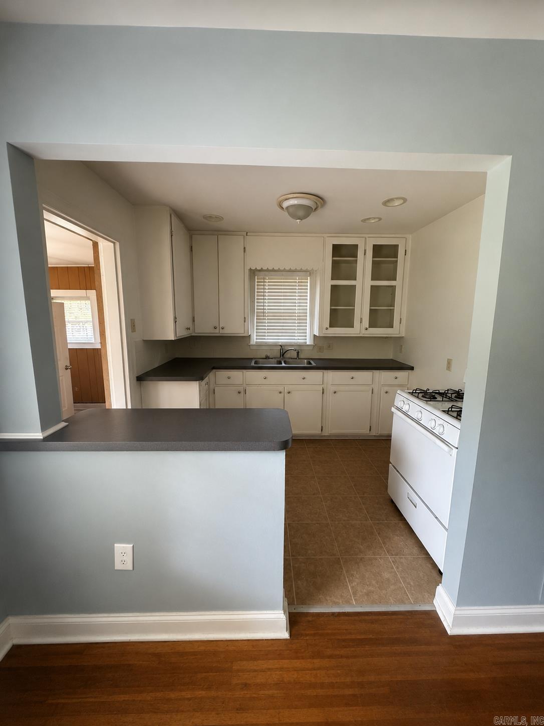 1608 S Tyler St Property Photo 3