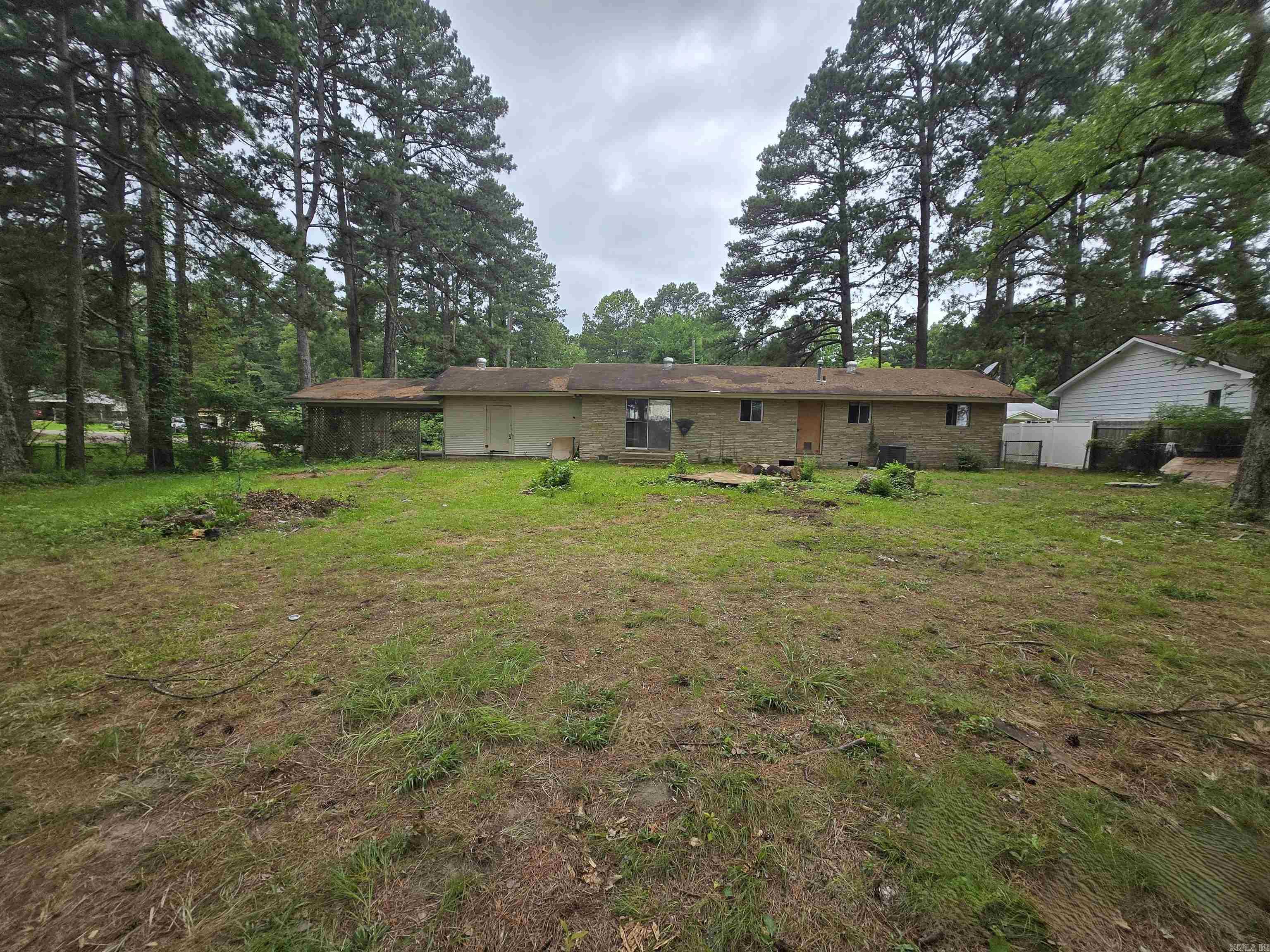 106 N Oakley Street Property Photo 4