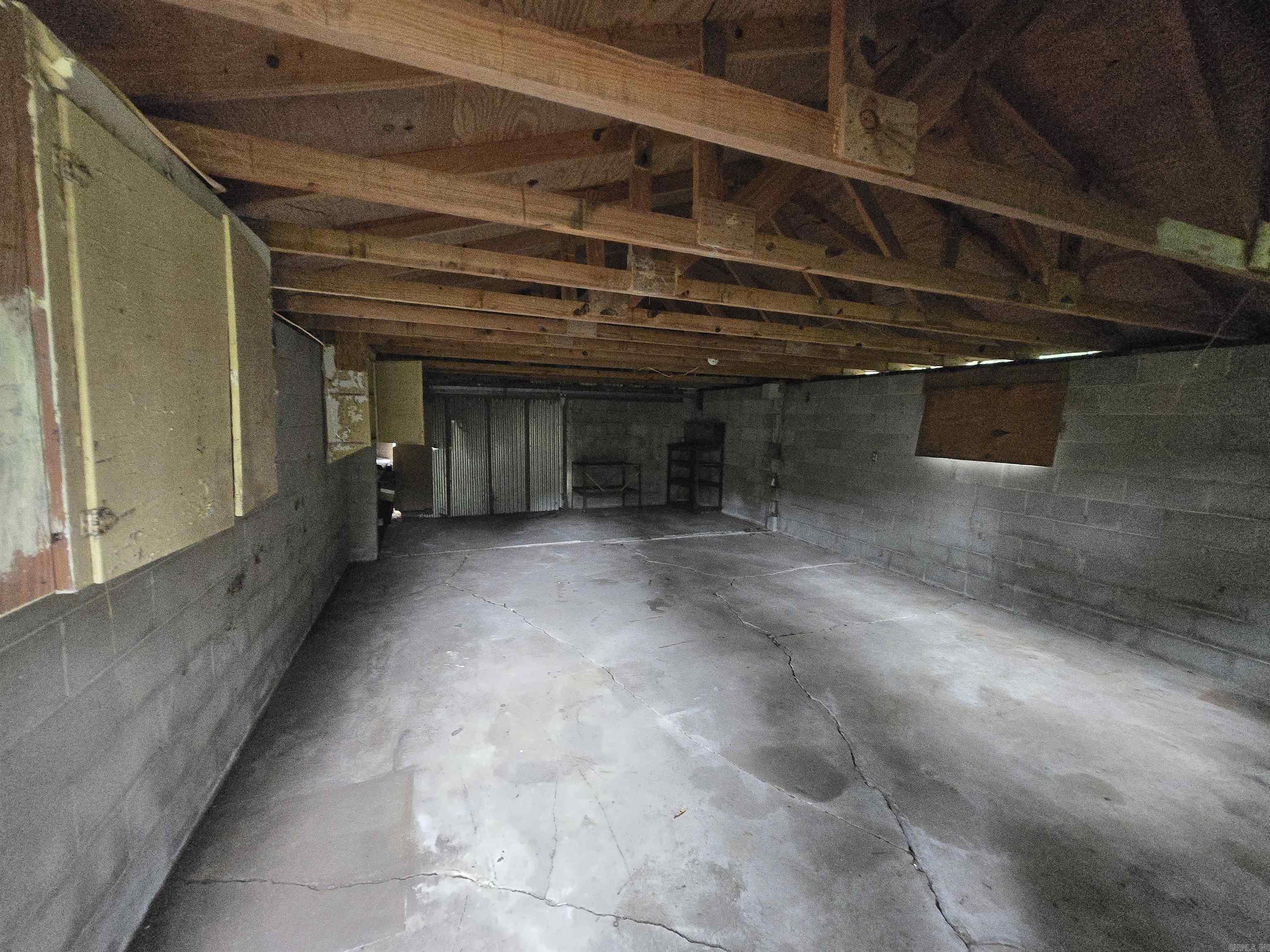 106 N Oakley Street Property Photo 6