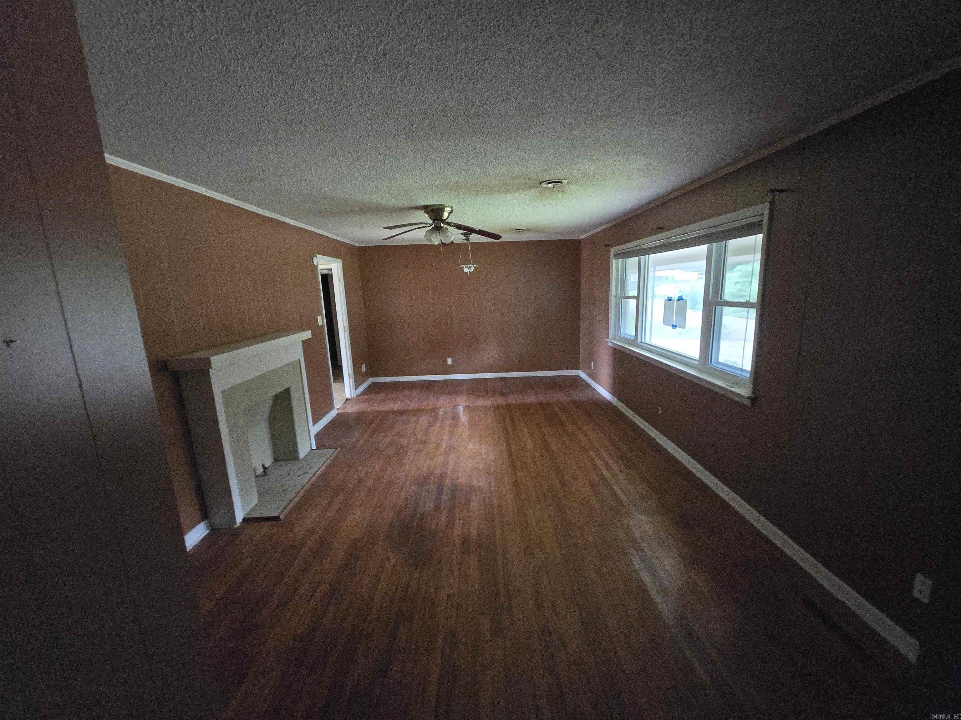 106 N Oakley Street Property Photo 9