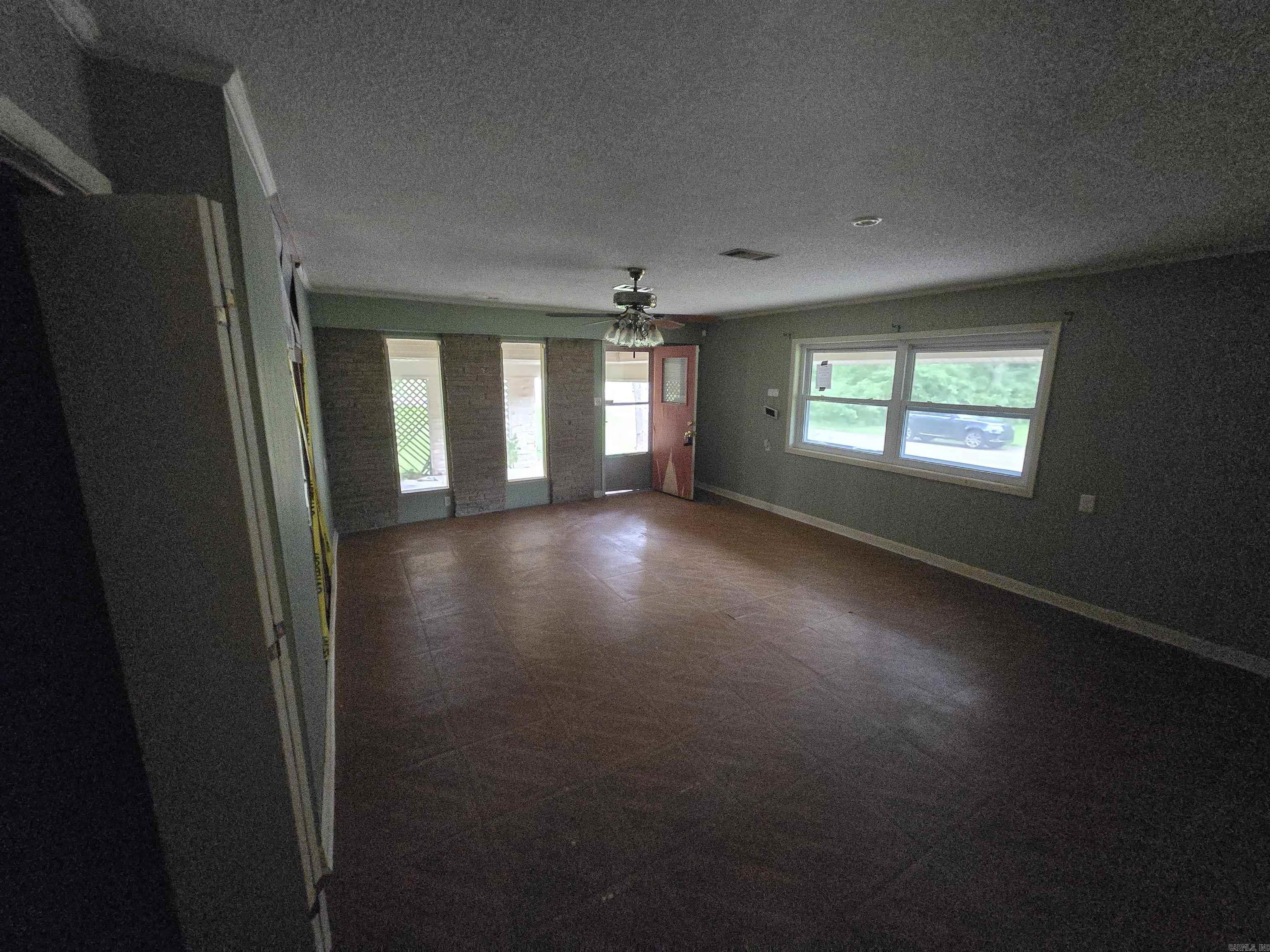 106 N Oakley Street Property Photo 10